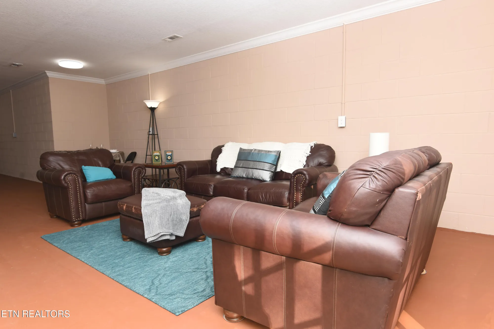 Property Slideshow image 31 of 56 | 280 coyatee dr, Loudon, TN, 37774