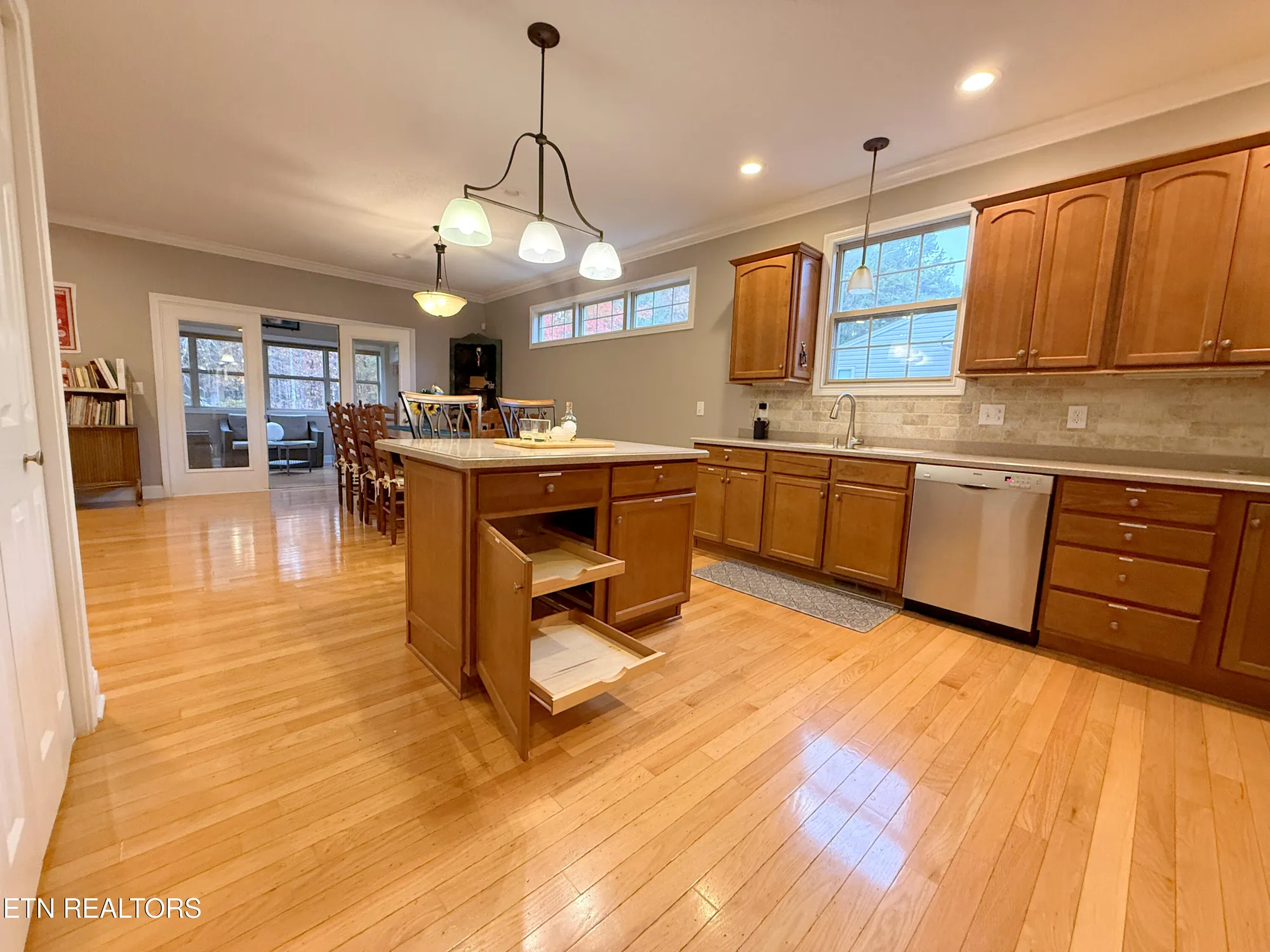 Property Slideshow image 9 of 56 | 280 coyatee dr, Loudon, TN, 37774