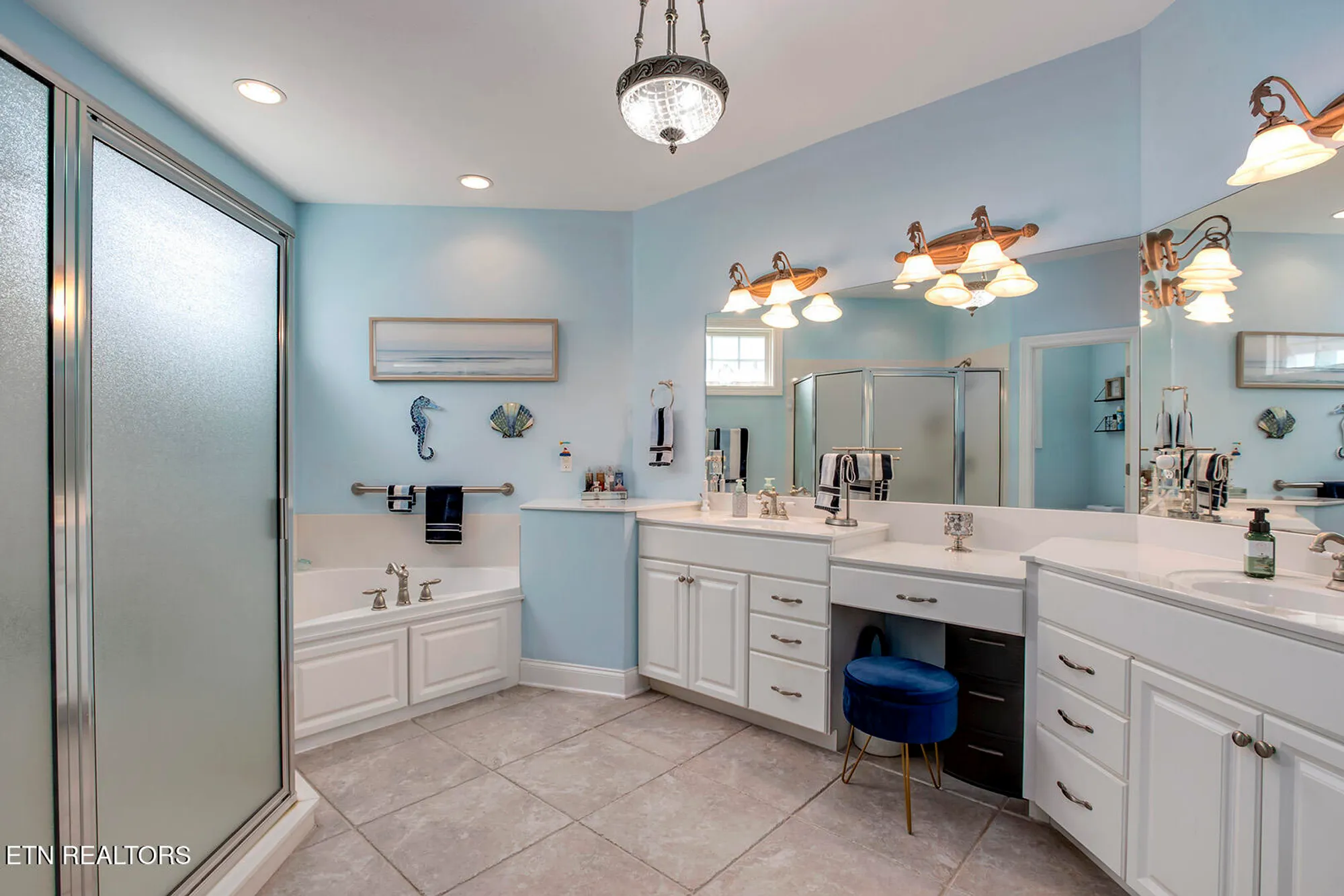 Property Slideshow image 33 of 62 | 104 greenfinch dr, Vonore, TN, 37885