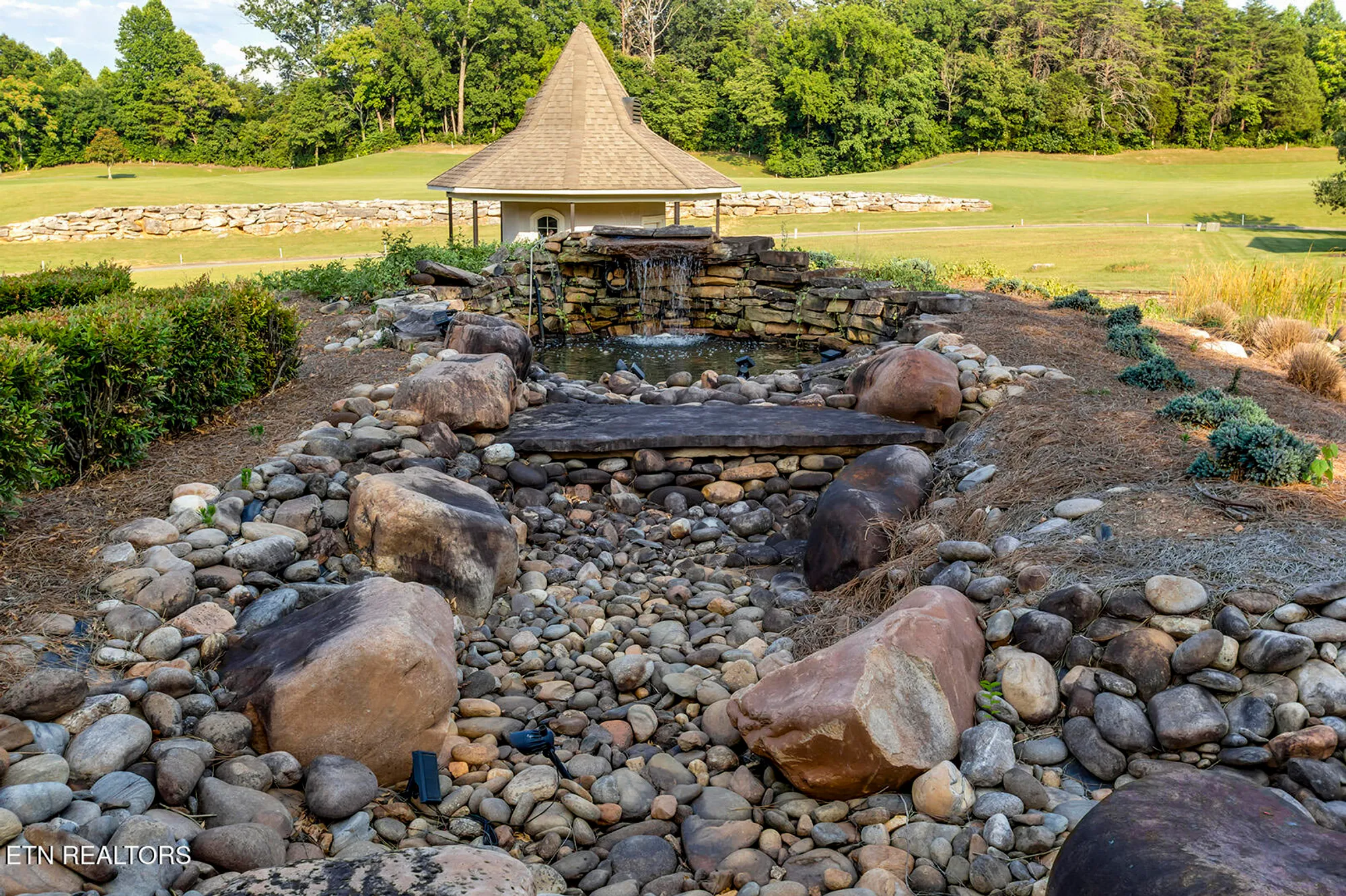 Property Slideshow image 51 of 62 | 104 greenfinch dr, Vonore, TN, 37885