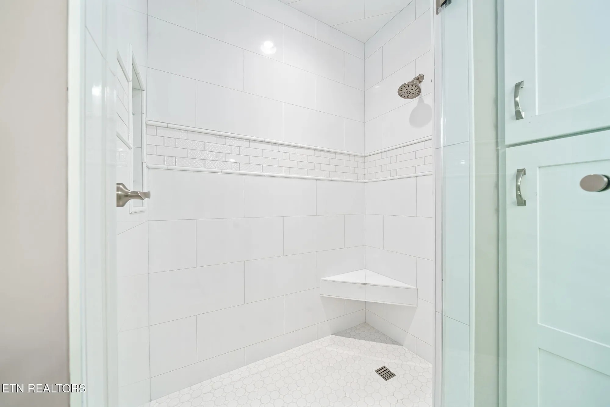 Property Slideshow image 27 of 37 | 149 dalefield loop, Crossville, TN, 38558