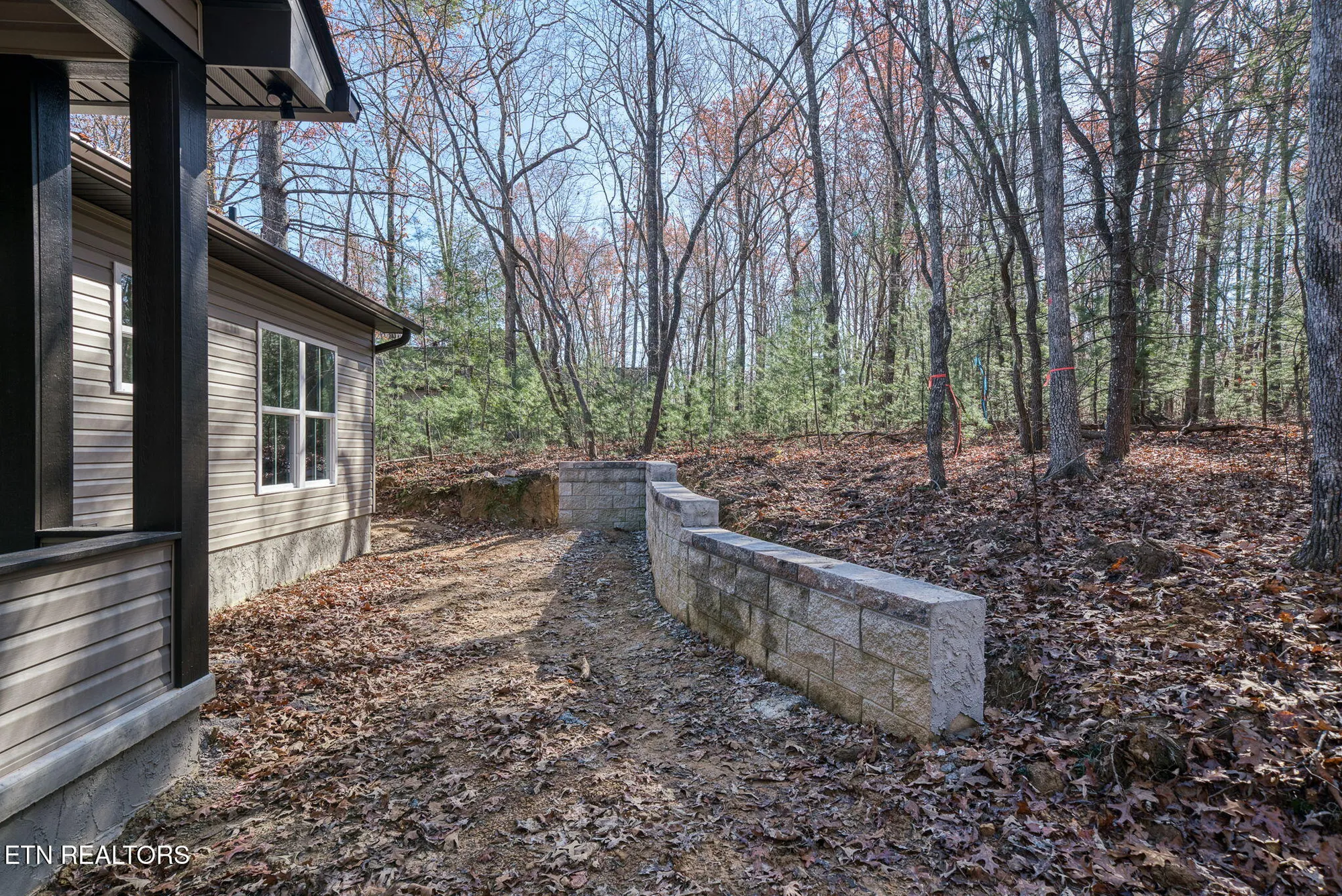 Property Slideshow image 4 of 37 | 149 dalefield loop, Crossville, TN, 38558