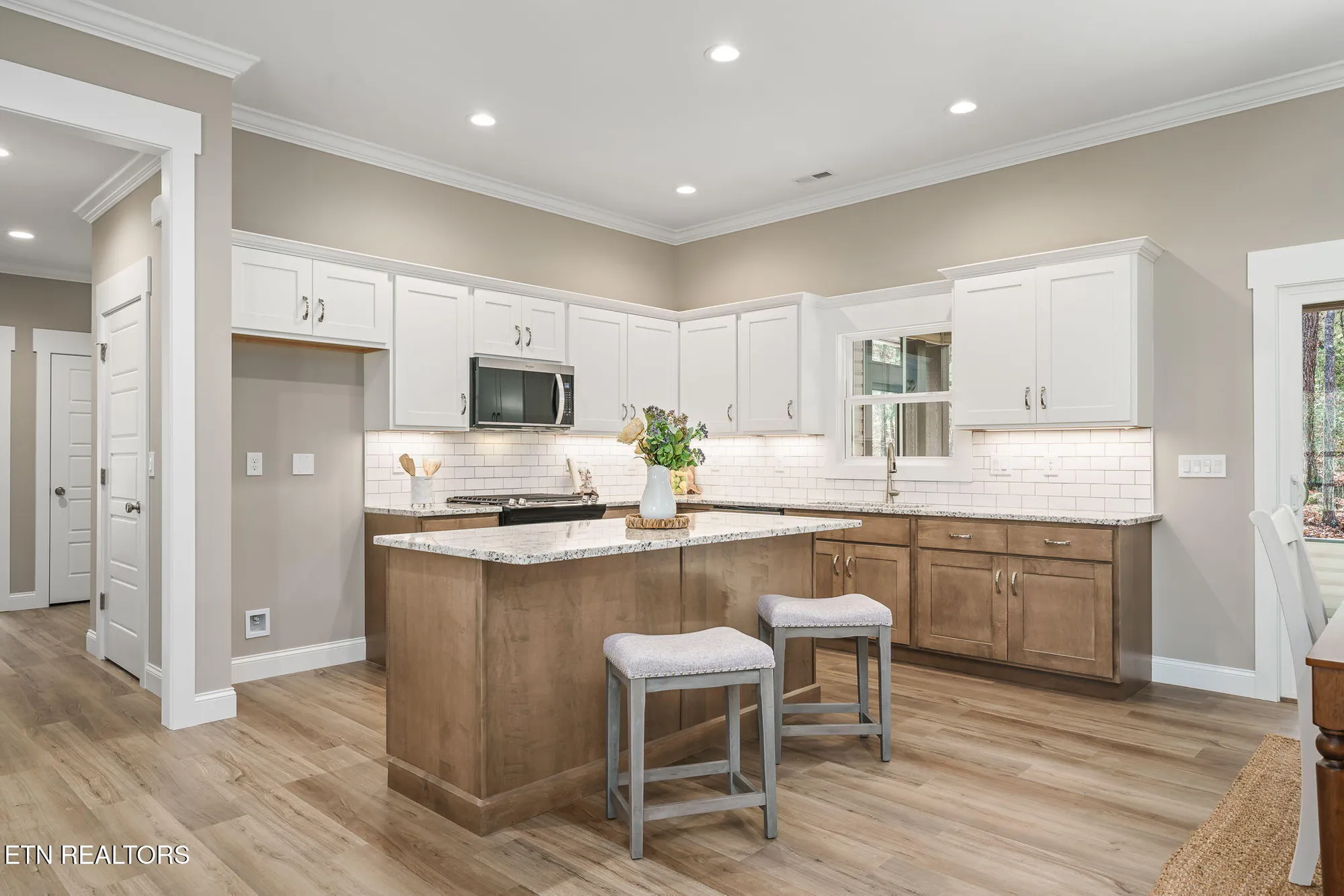 Property Slideshow image 11 of 37 | 149 dalefield loop, Crossville, TN, 38558