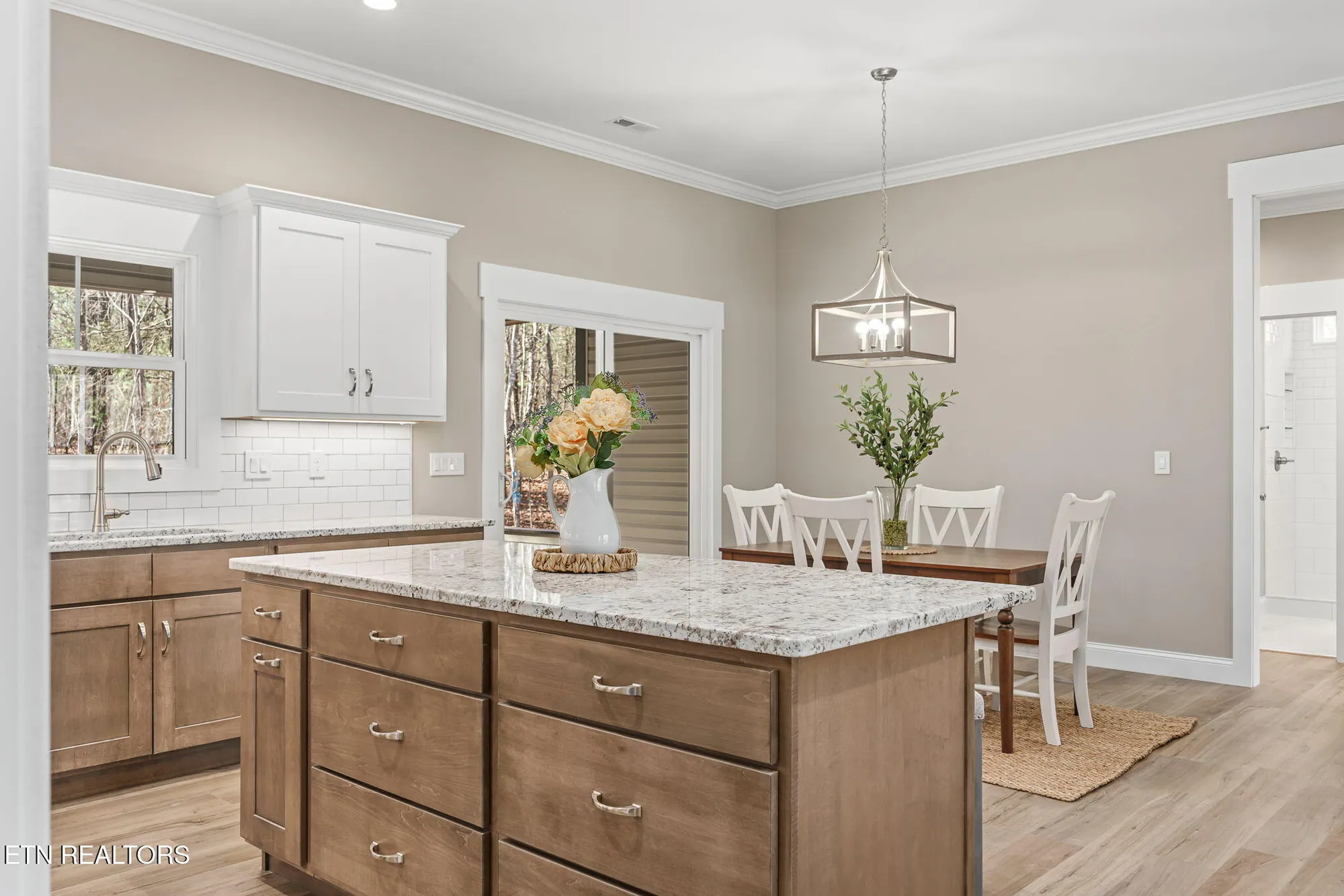 Property Slideshow image 15 of 37 | 149 dalefield loop, Crossville, TN, 38558