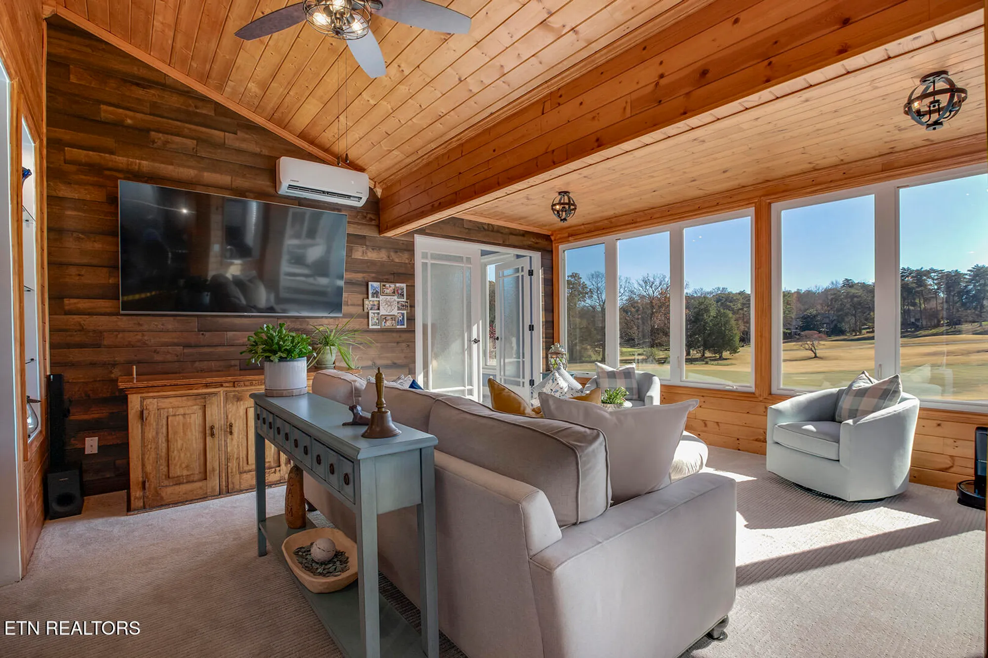 Property Slideshow image 9 of 60 | 130 daleyuhski way, Loudon, TN, 37774