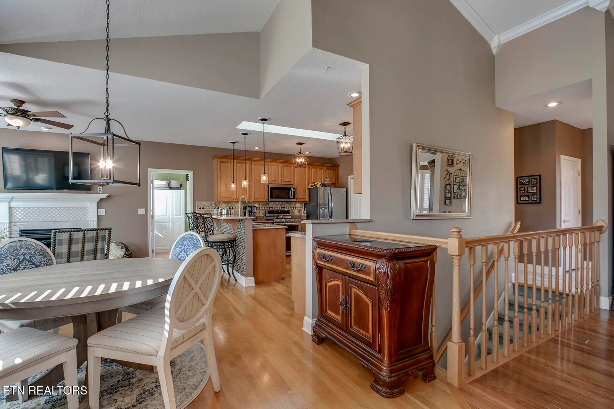 Property Slideshow image 17 of 60 | 130 daleyuhski way, Loudon, TN, 37774