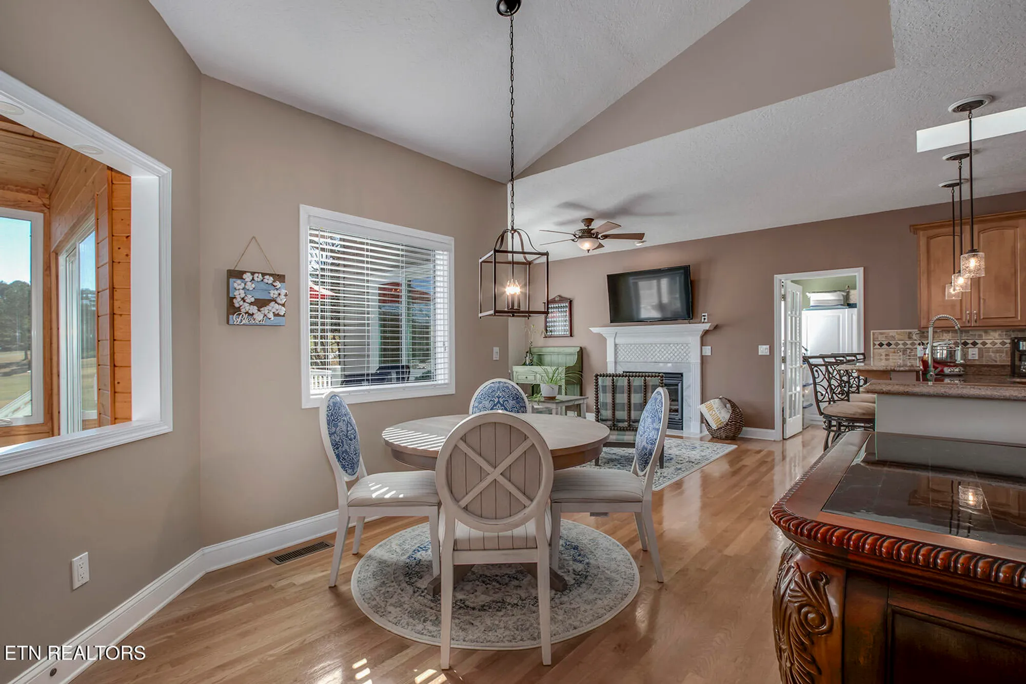 Property Slideshow image 19 of 60 | 130 daleyuhski way, Loudon, TN, 37774