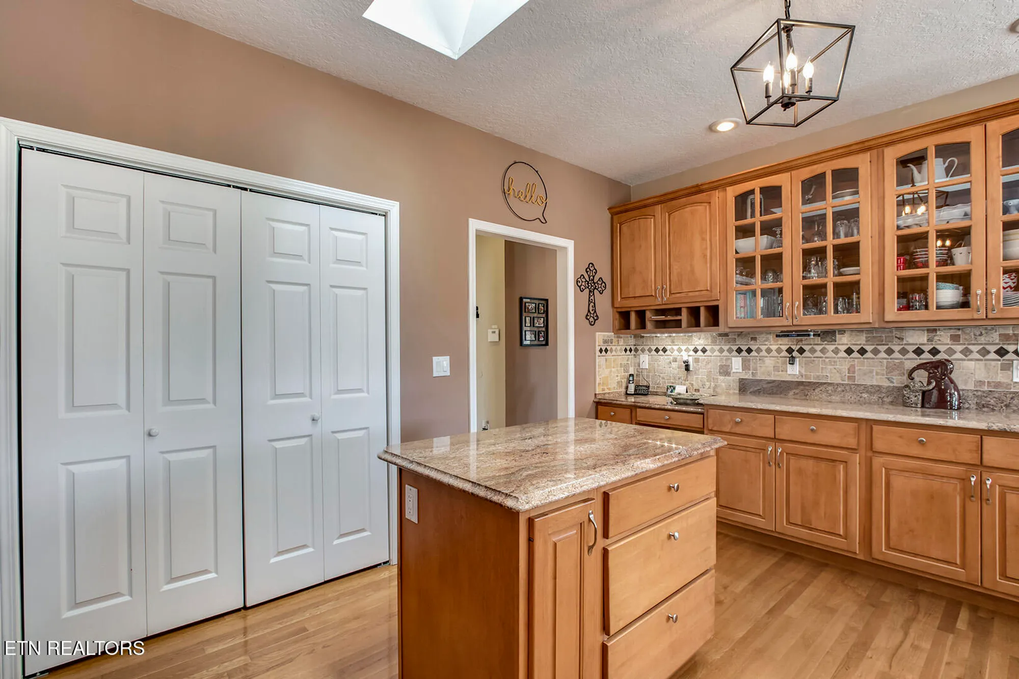 Property Slideshow image 29 of 60 | 130 daleyuhski way, Loudon, TN, 37774