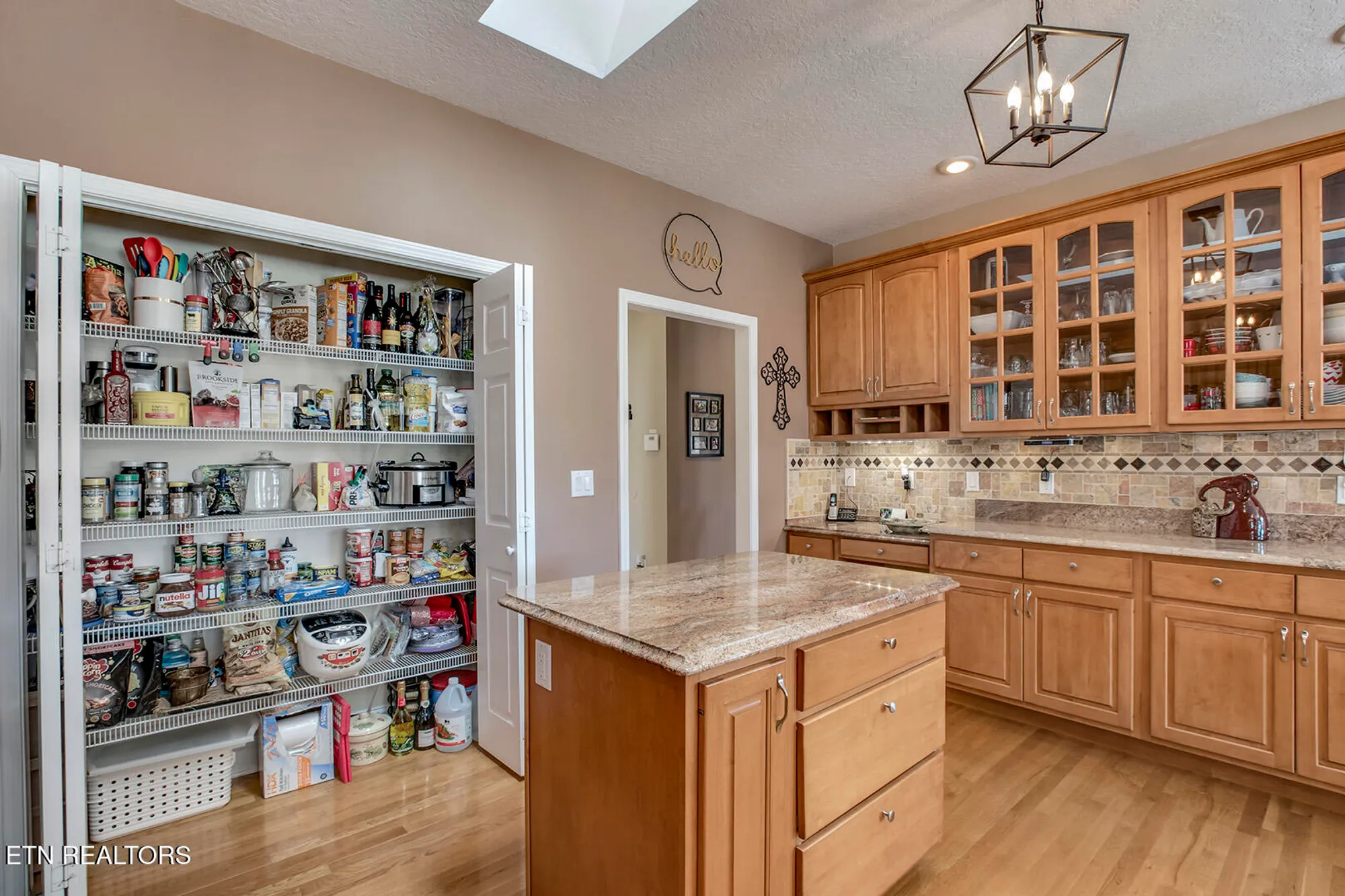 Property Slideshow image 30 of 60 | 130 daleyuhski way, Loudon, TN, 37774