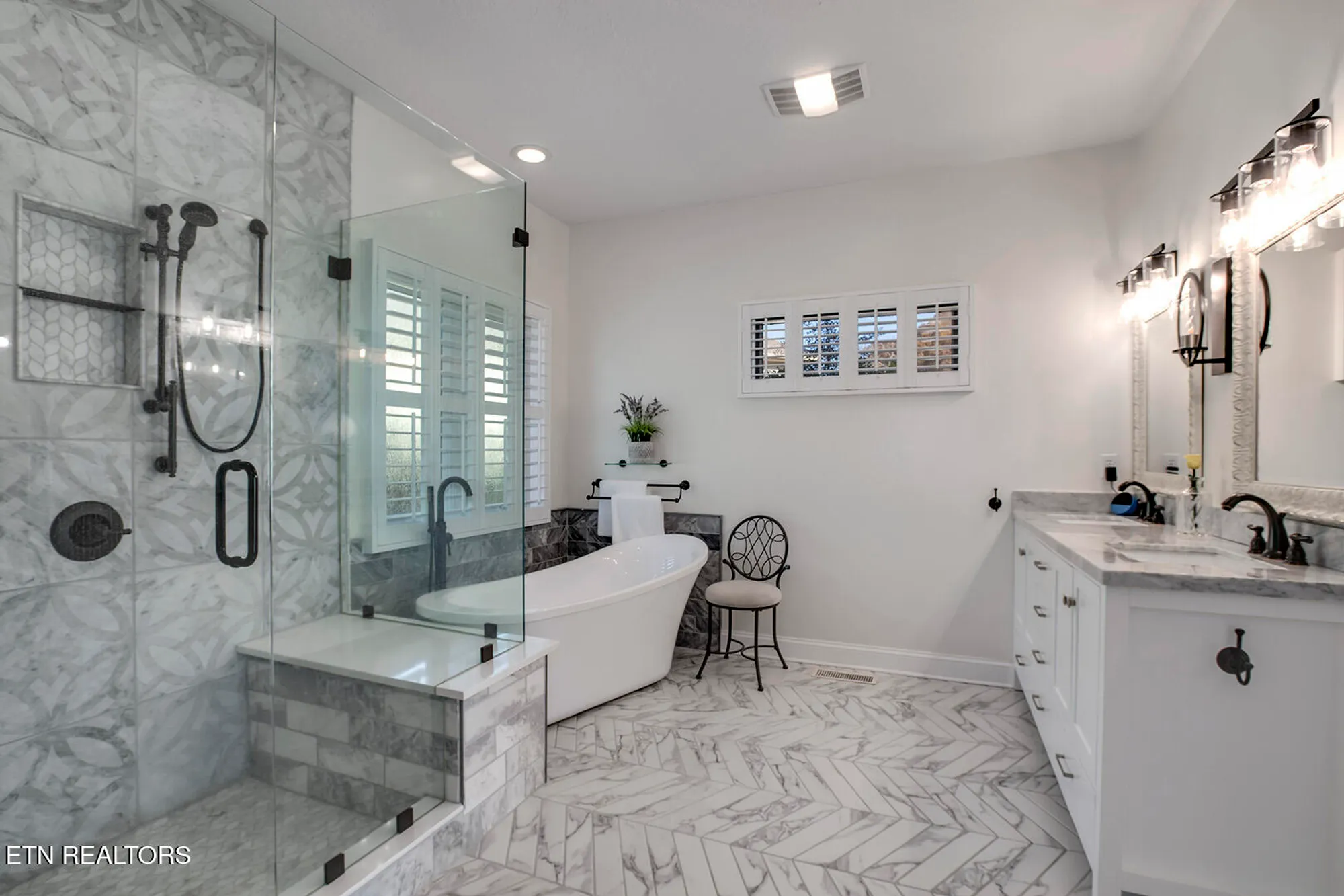 Property Slideshow image 44 of 60 | 130 daleyuhski way, Loudon, TN, 37774