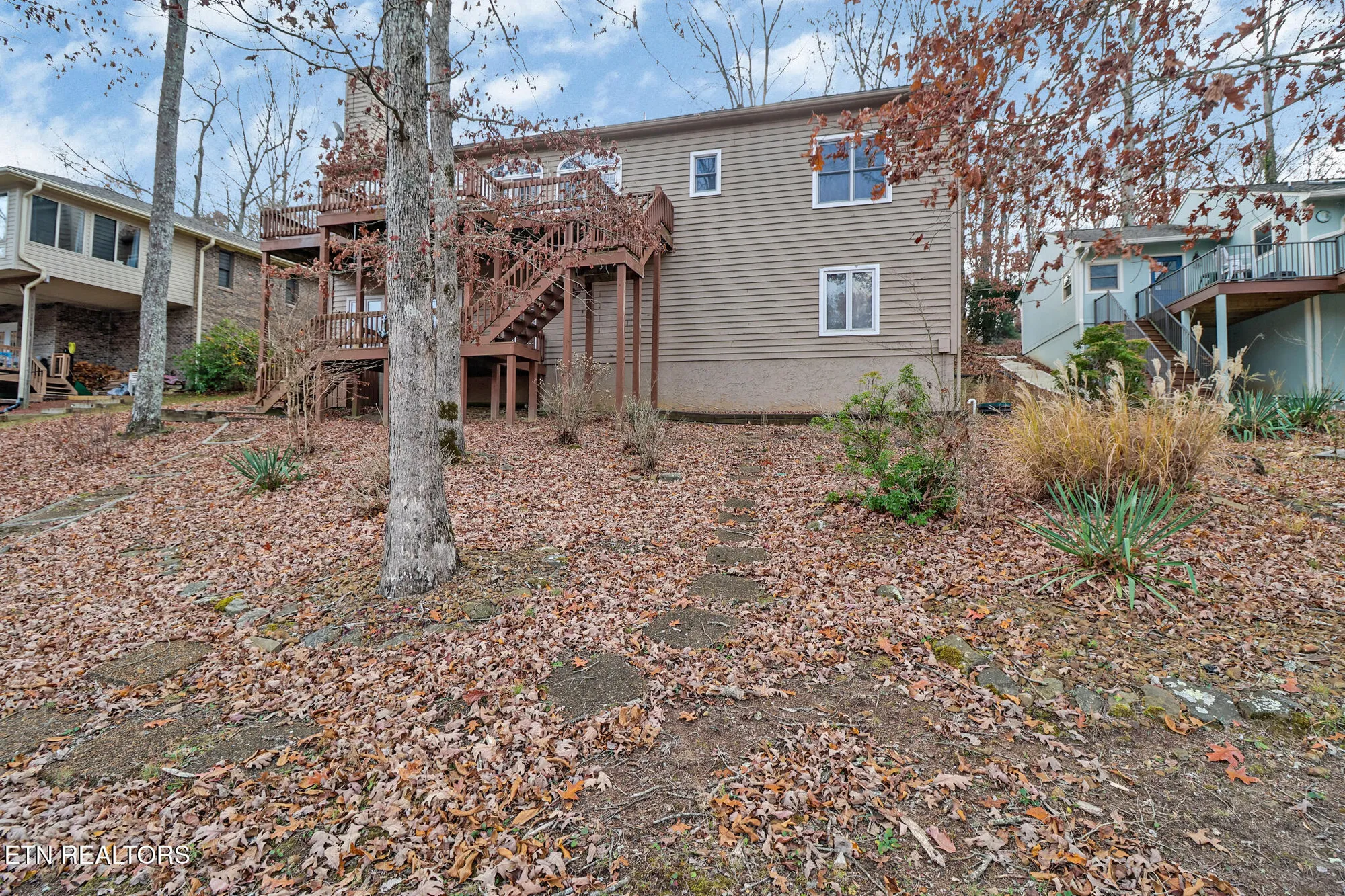 Property Slideshow image 14 of 52 | 129 shore ln, Crossville, TN, 38558