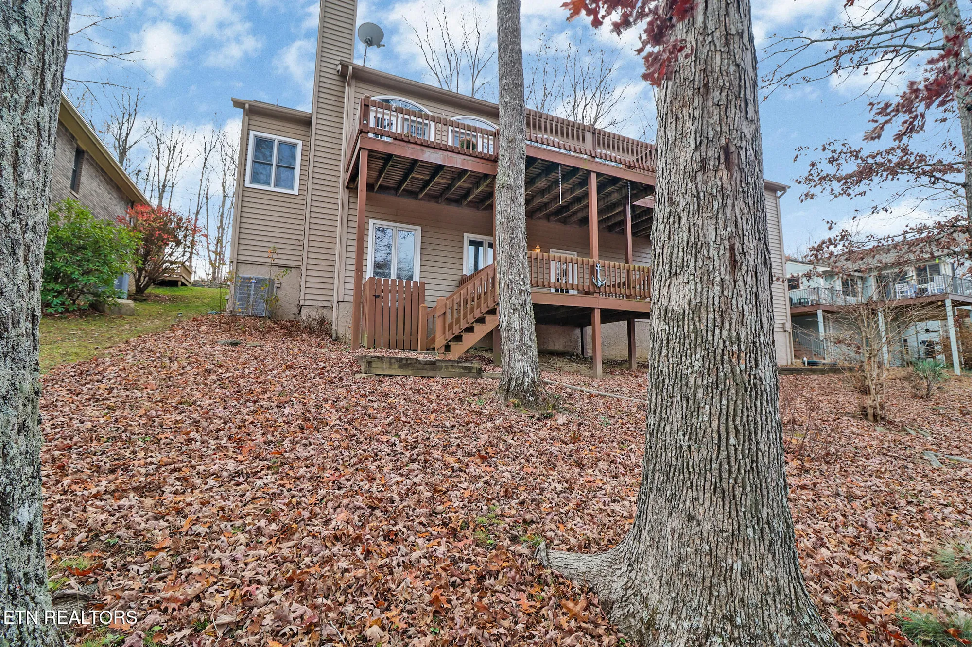 Property Slideshow image 15 of 52 | 129 shore ln, Crossville, TN, 38558