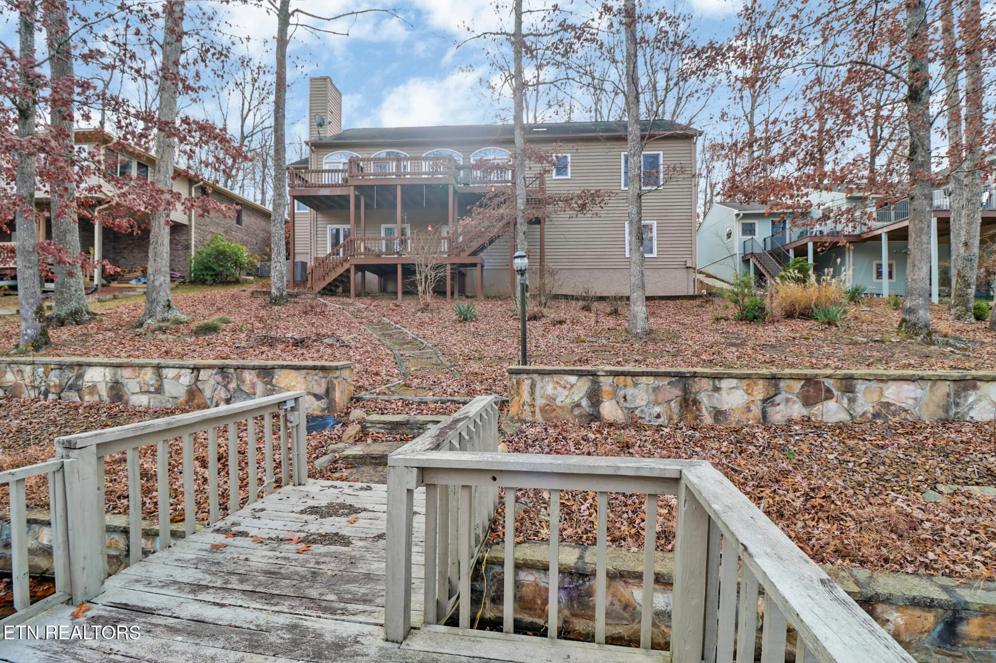 Property Slideshow image 18 of 52 | 129 shore ln, Crossville, TN, 38558