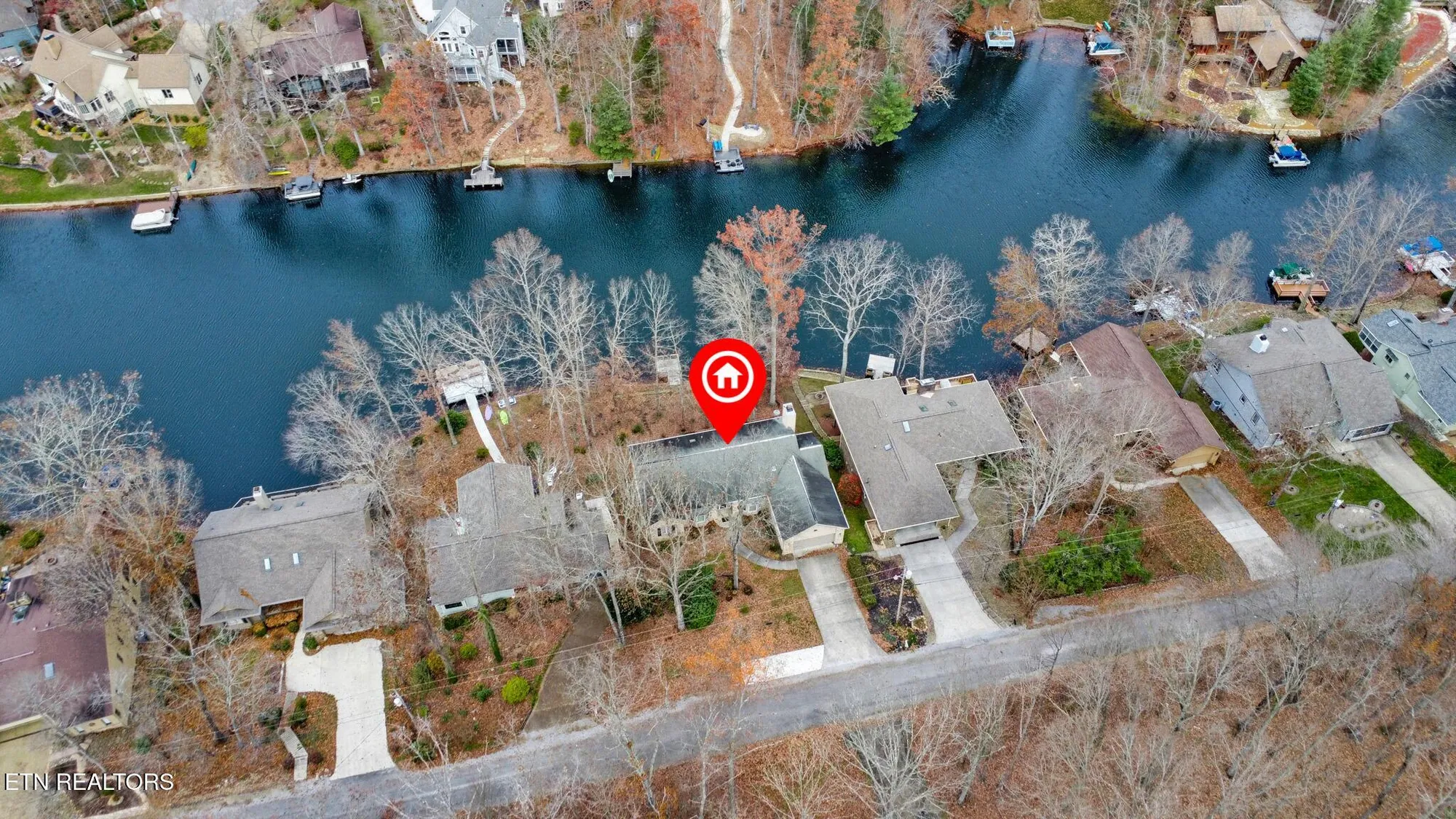 Property Slideshow image 4 of 52 | 129 shore ln, Crossville, TN, 38558