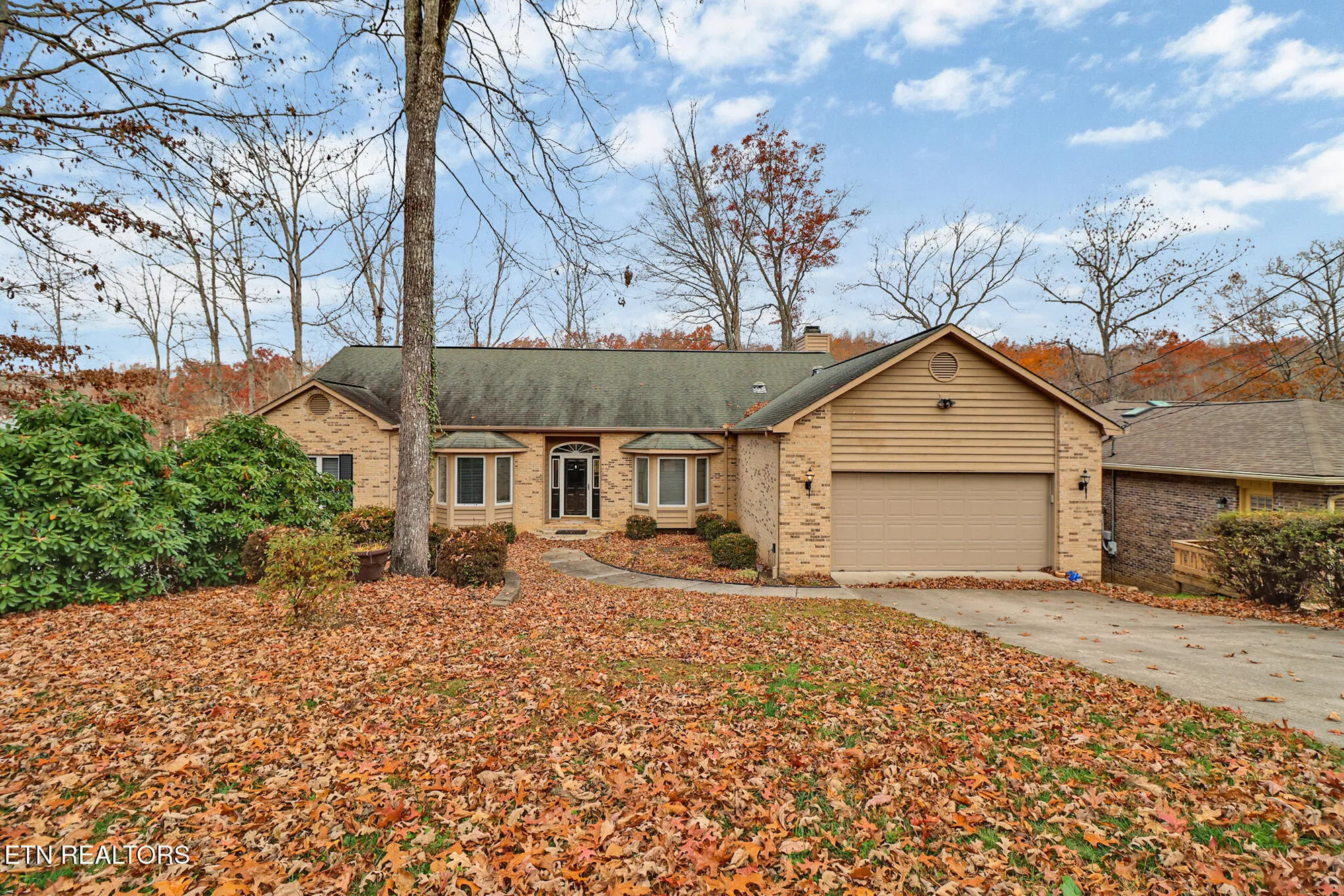Property Slideshow image 1 of 52 | 129 shore ln, Crossville, TN, 38558