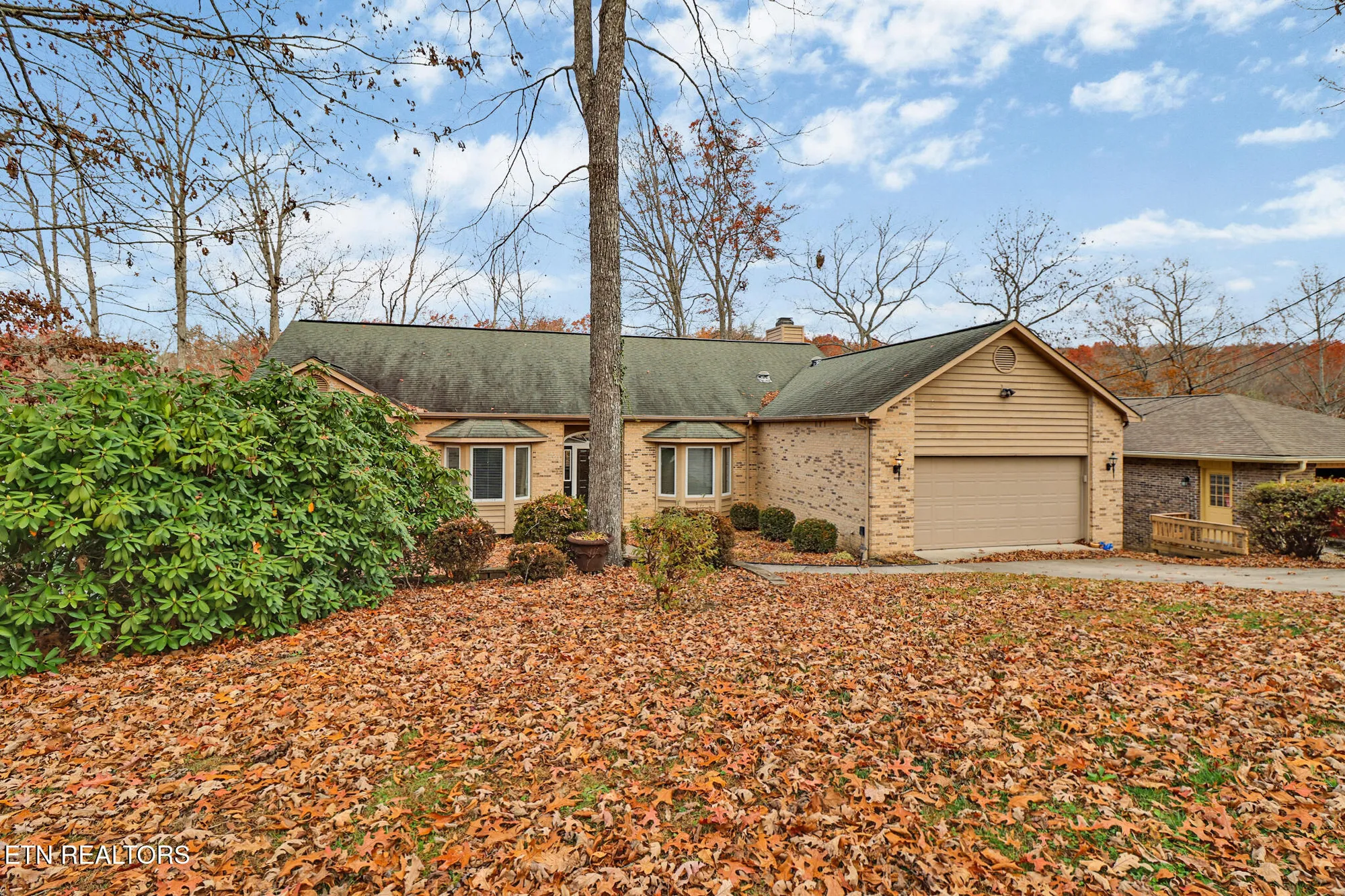 Property Slideshow image 2 of 52 | 129 shore ln, Crossville, TN, 38558