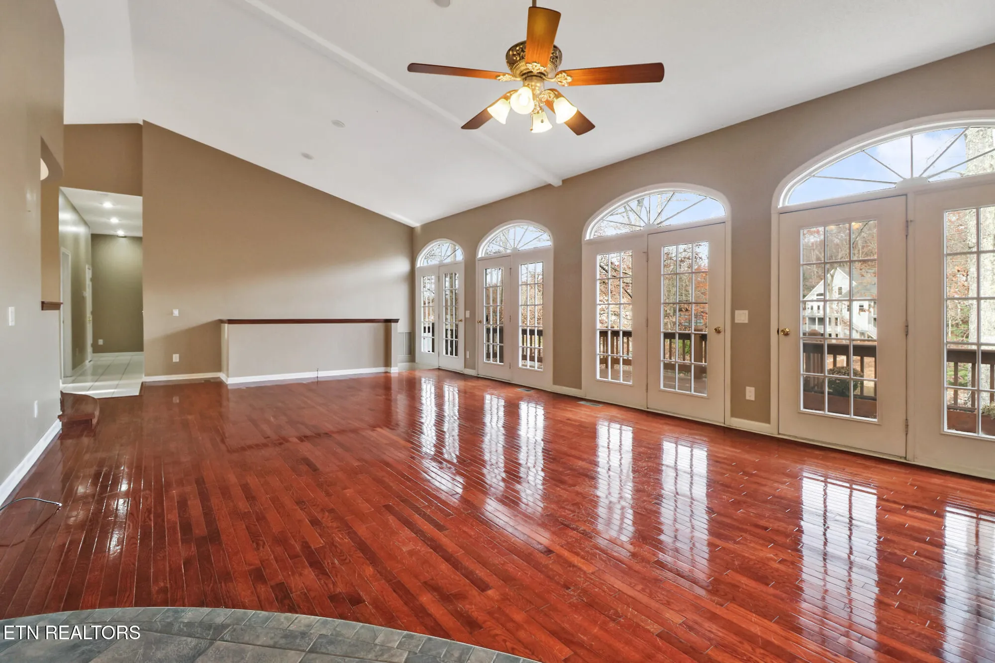 Property Slideshow image 29 of 52 | 129 shore ln, Crossville, TN, 38558