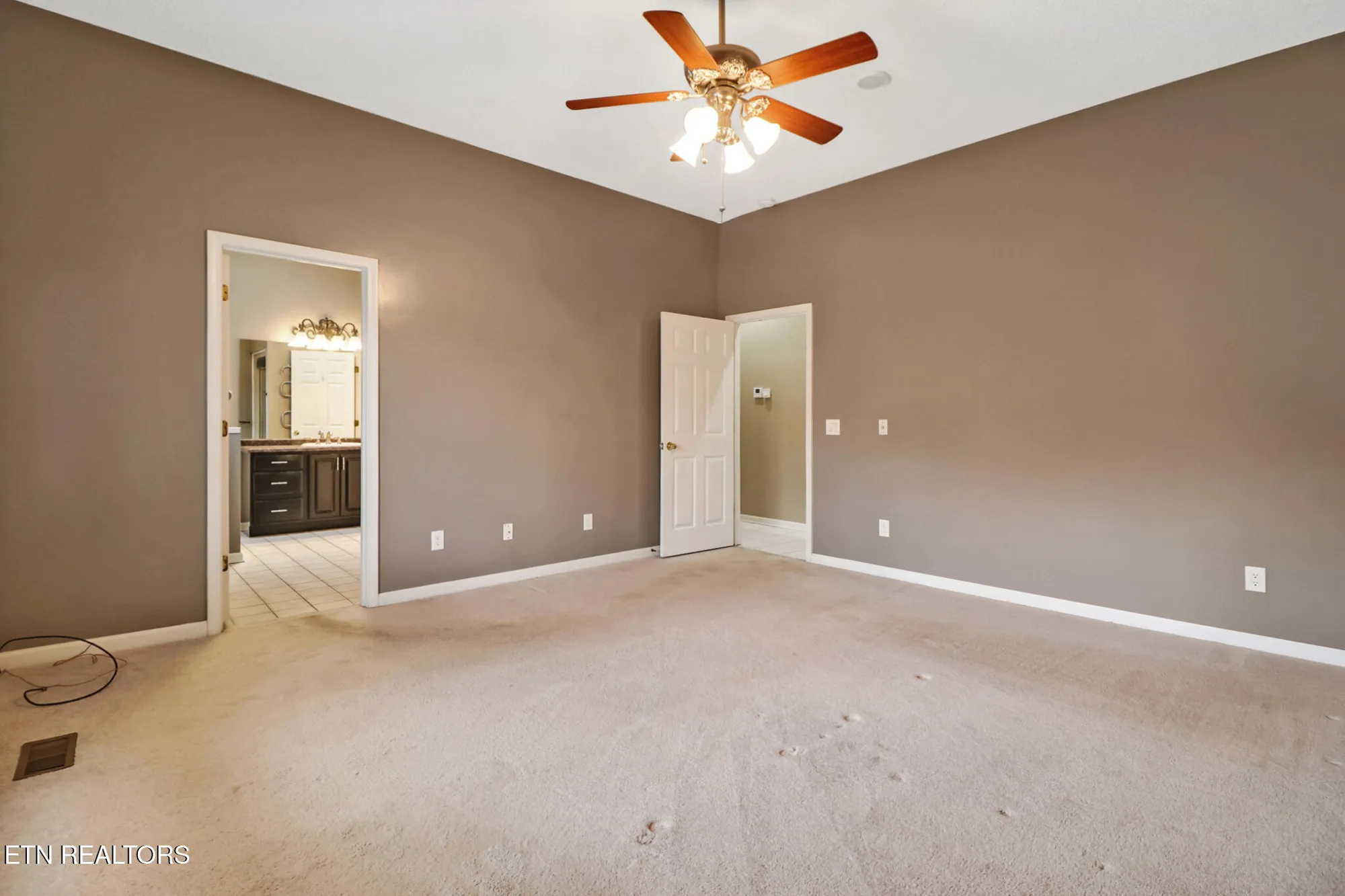 Property Slideshow image 39 of 52 | 129 shore ln, Crossville, TN, 38558