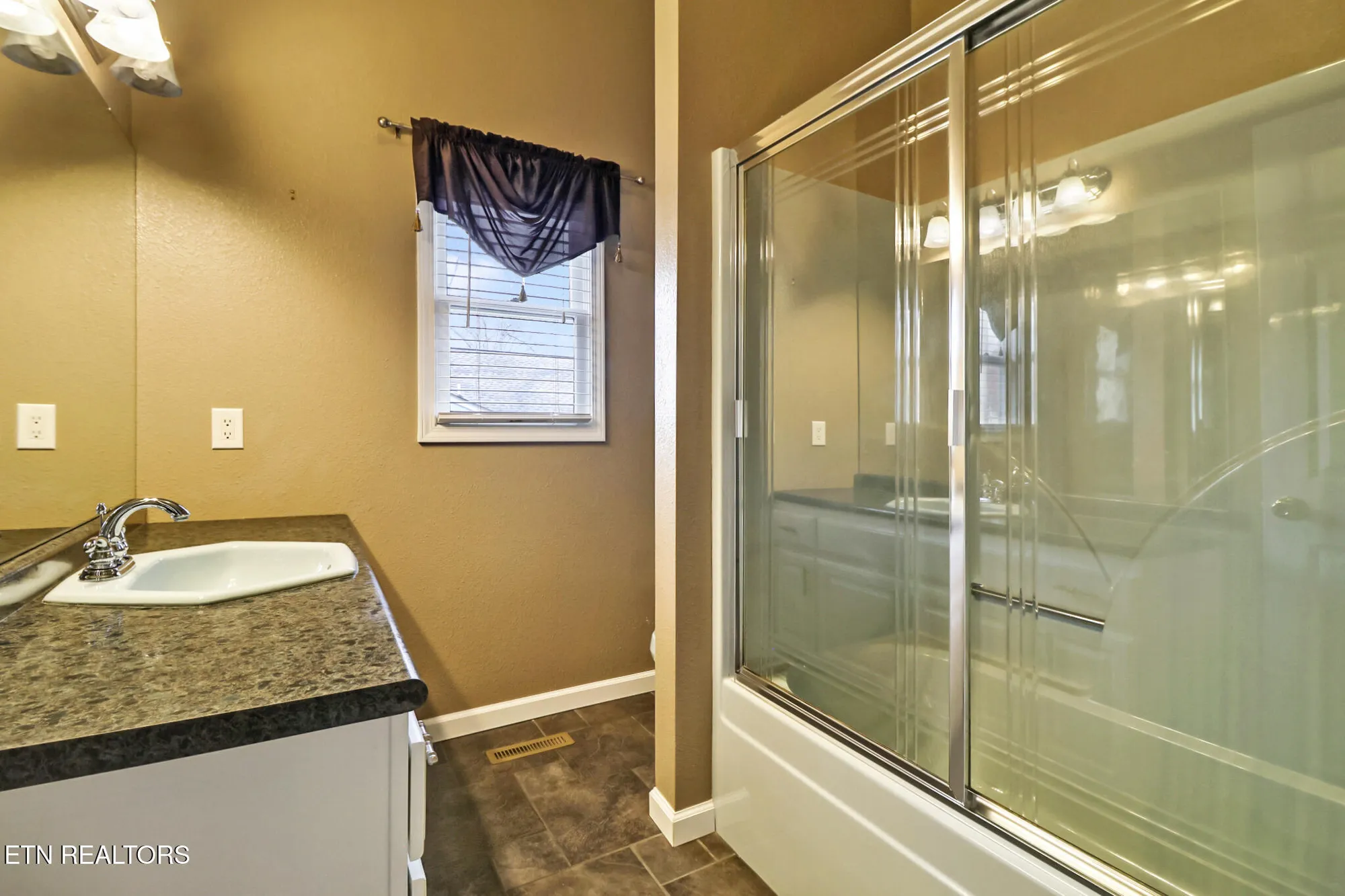 Property Slideshow image 45 of 52 | 129 shore ln, Crossville, TN, 38558