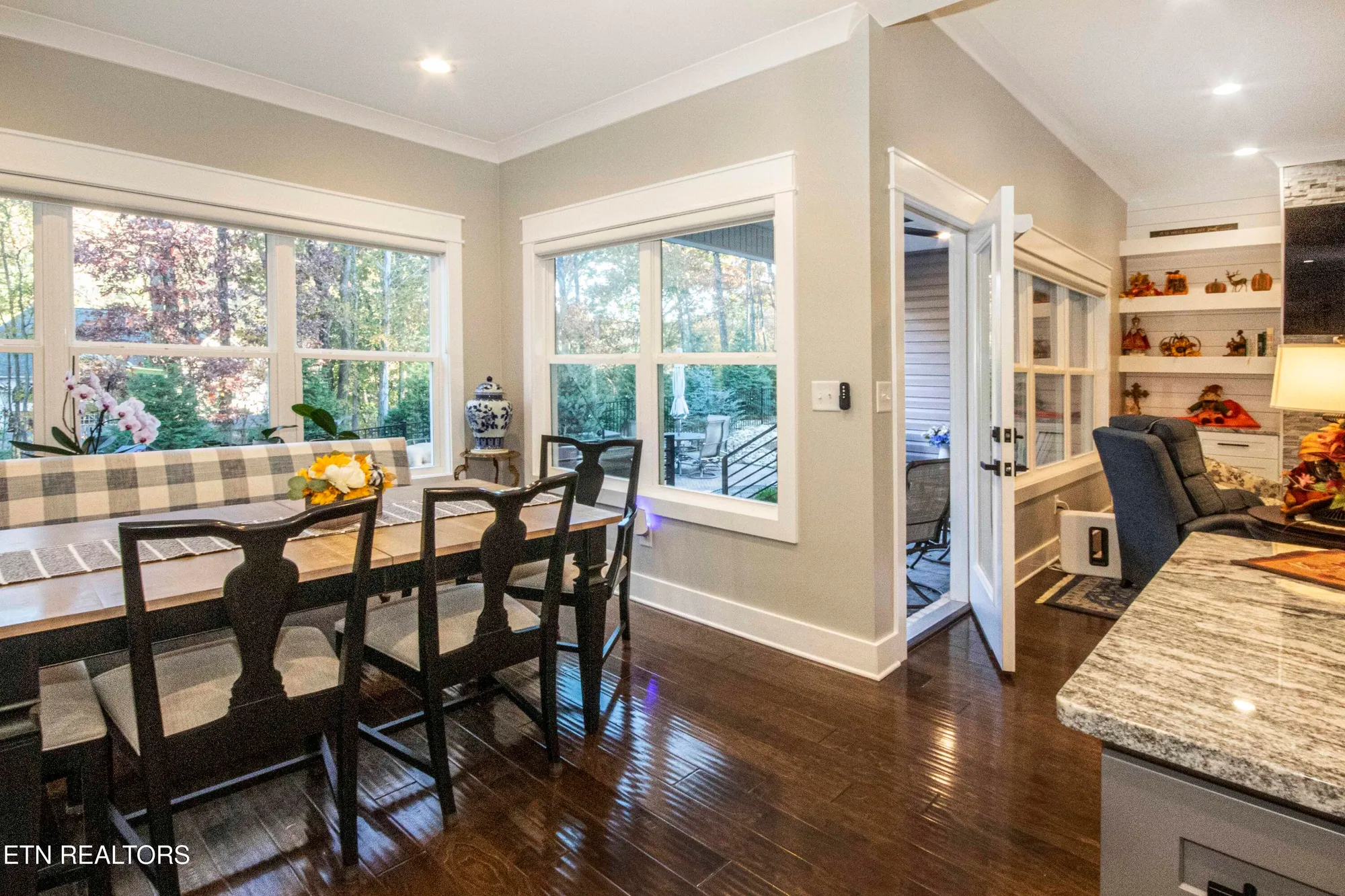 Property Slideshow image 22 of 54 | 511 igoti ln, Loudon, TN, 37774