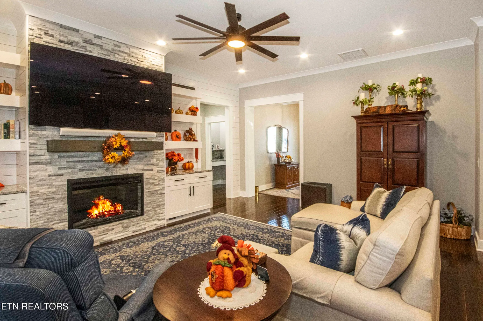 Property Slideshow image 9 of 54 | 511 igoti ln, Loudon, TN, 37774