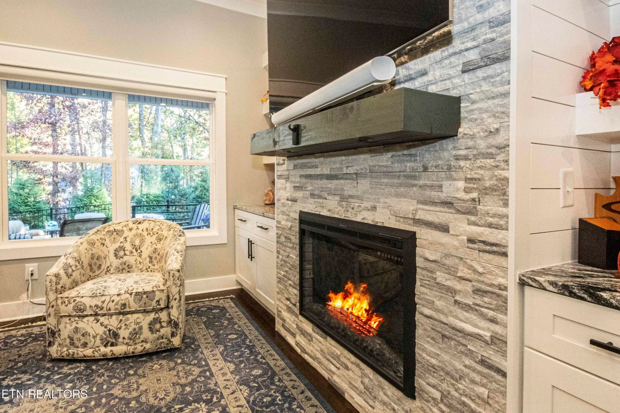 Property Slideshow image 11 of 54 | 511 igoti ln, Loudon, TN, 37774