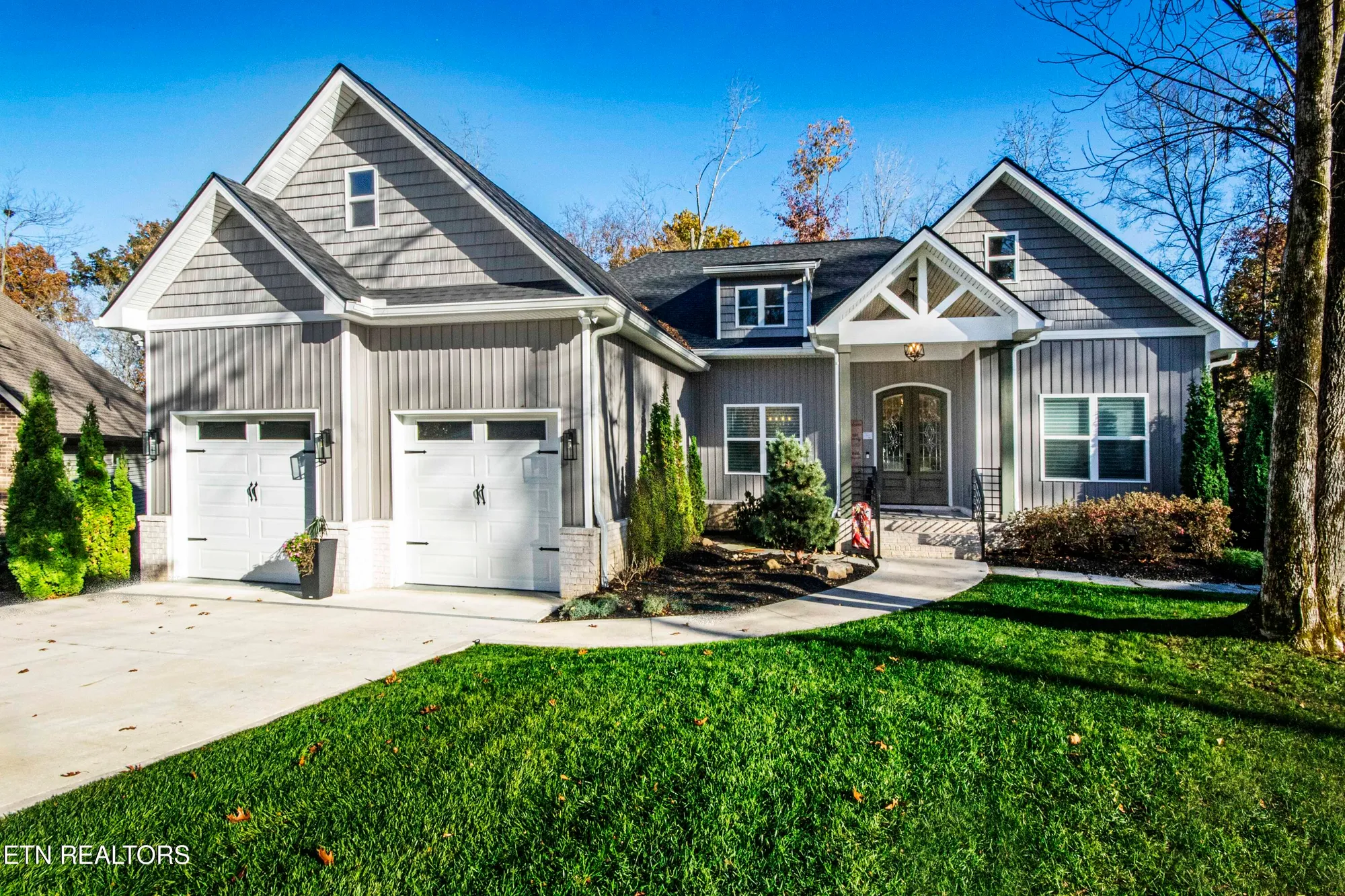 Property Slideshow image 2 of 54 | 511 igoti ln, Loudon, TN, 37774