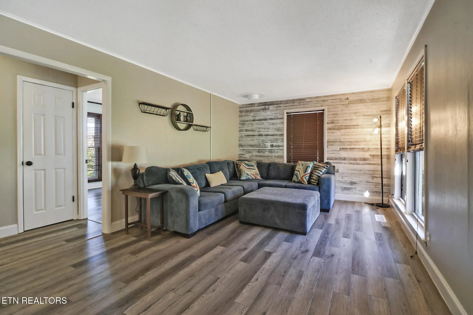 Property Slideshow image 5 of 26 | 129 lakeshire dr, Crossville, TN, 38558