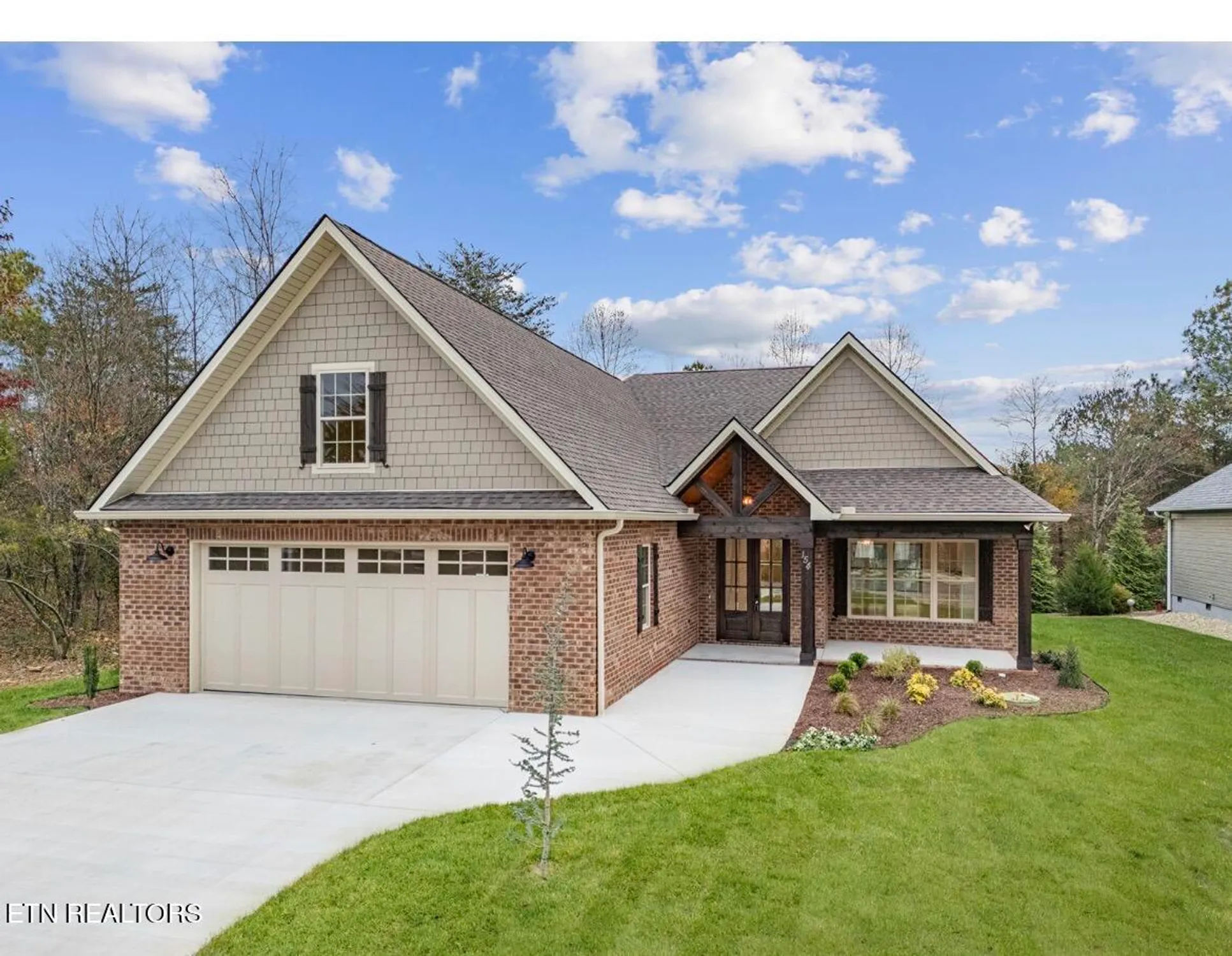 Property Slideshow image 4 of 39 | 154 elokwa way, Loudon, TN, 37774