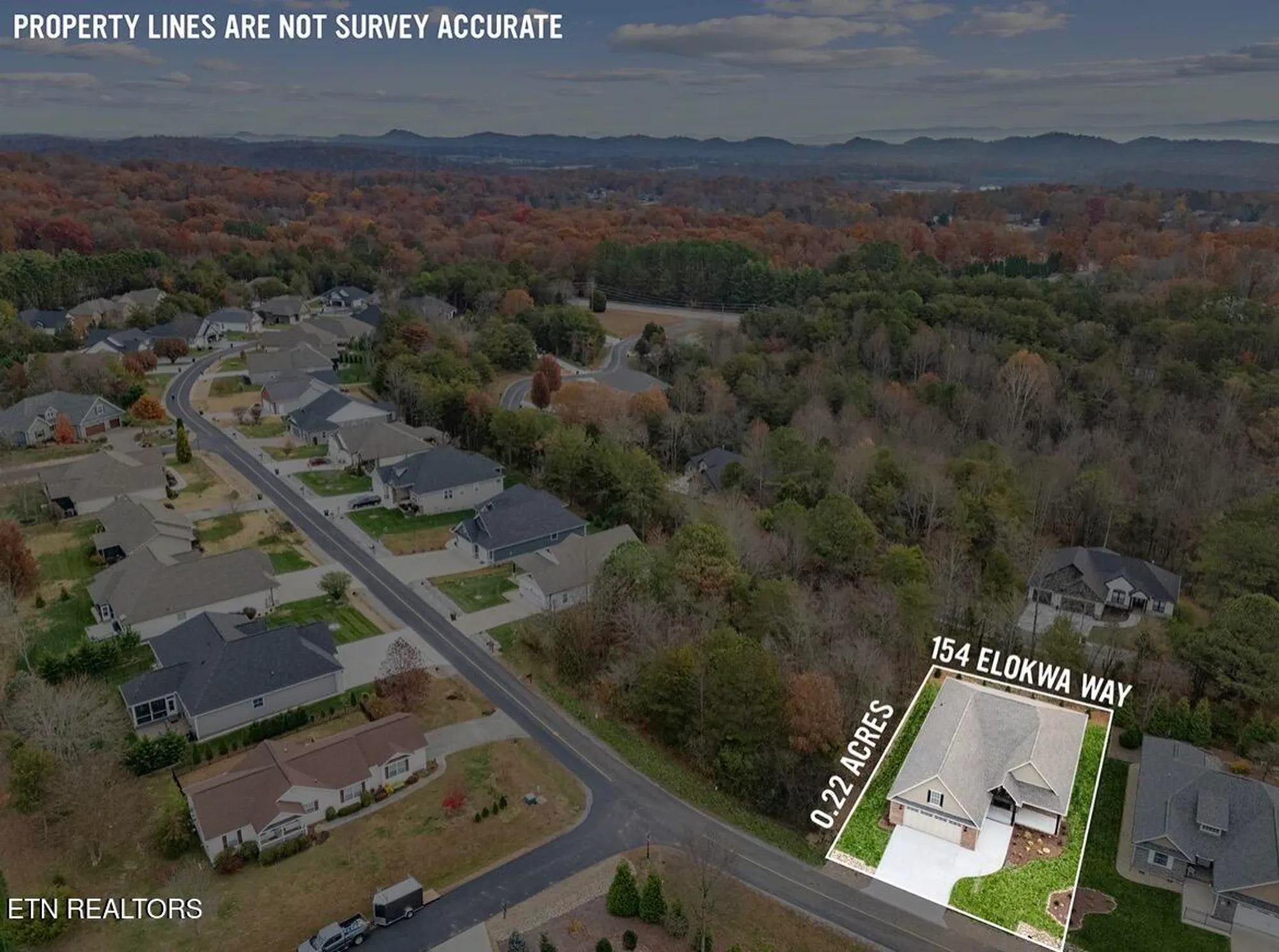 Property Slideshow image 7 of 39 | 154 elokwa way, Loudon, TN, 37774