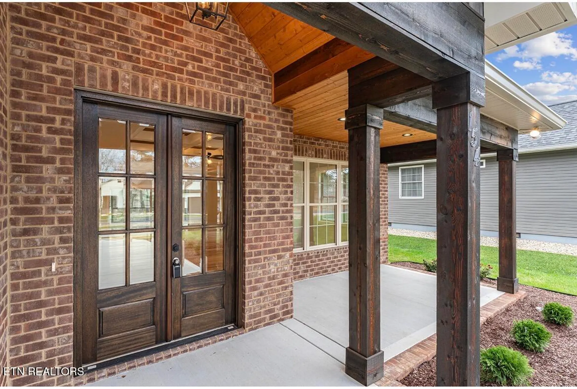 Property Slideshow image 8 of 39 | 154 elokwa way, Loudon, TN, 37774