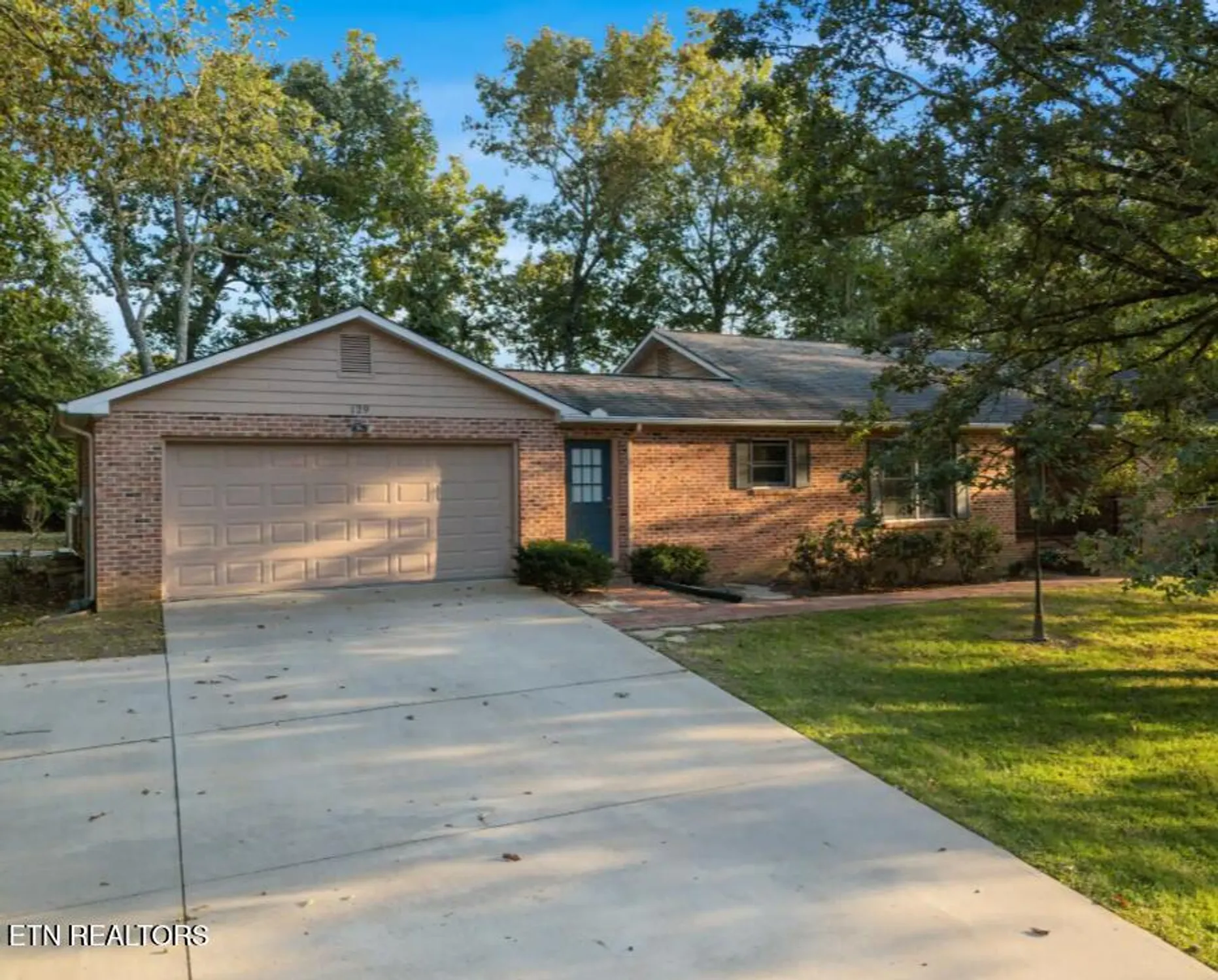 Property Slideshow image 1 of 1 | 129 lisa ln, Crossville, TN, 38558