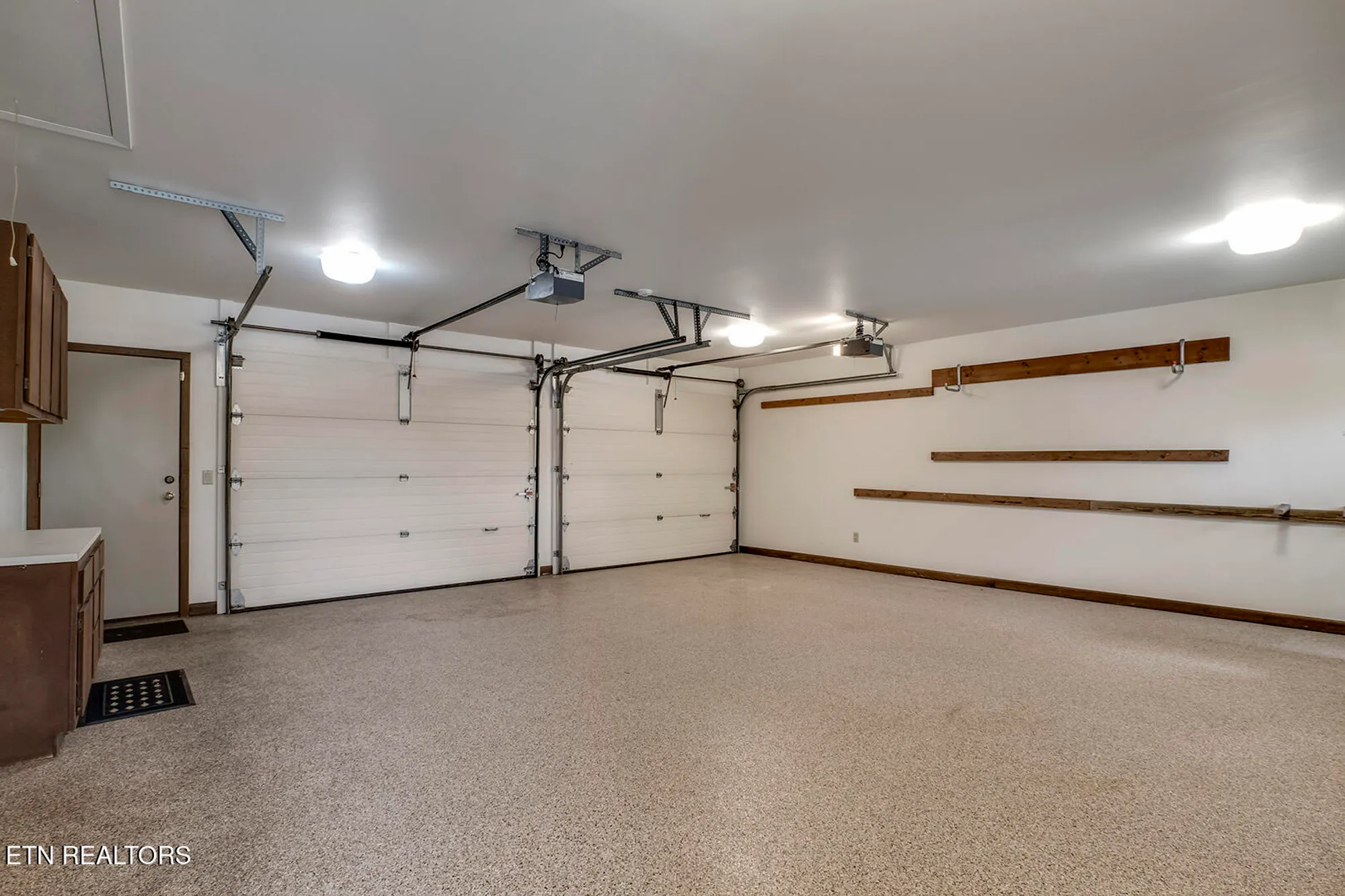 Property Slideshow image 46 of 64 | 122 tigitsi ln, Loudon, TN, 37774