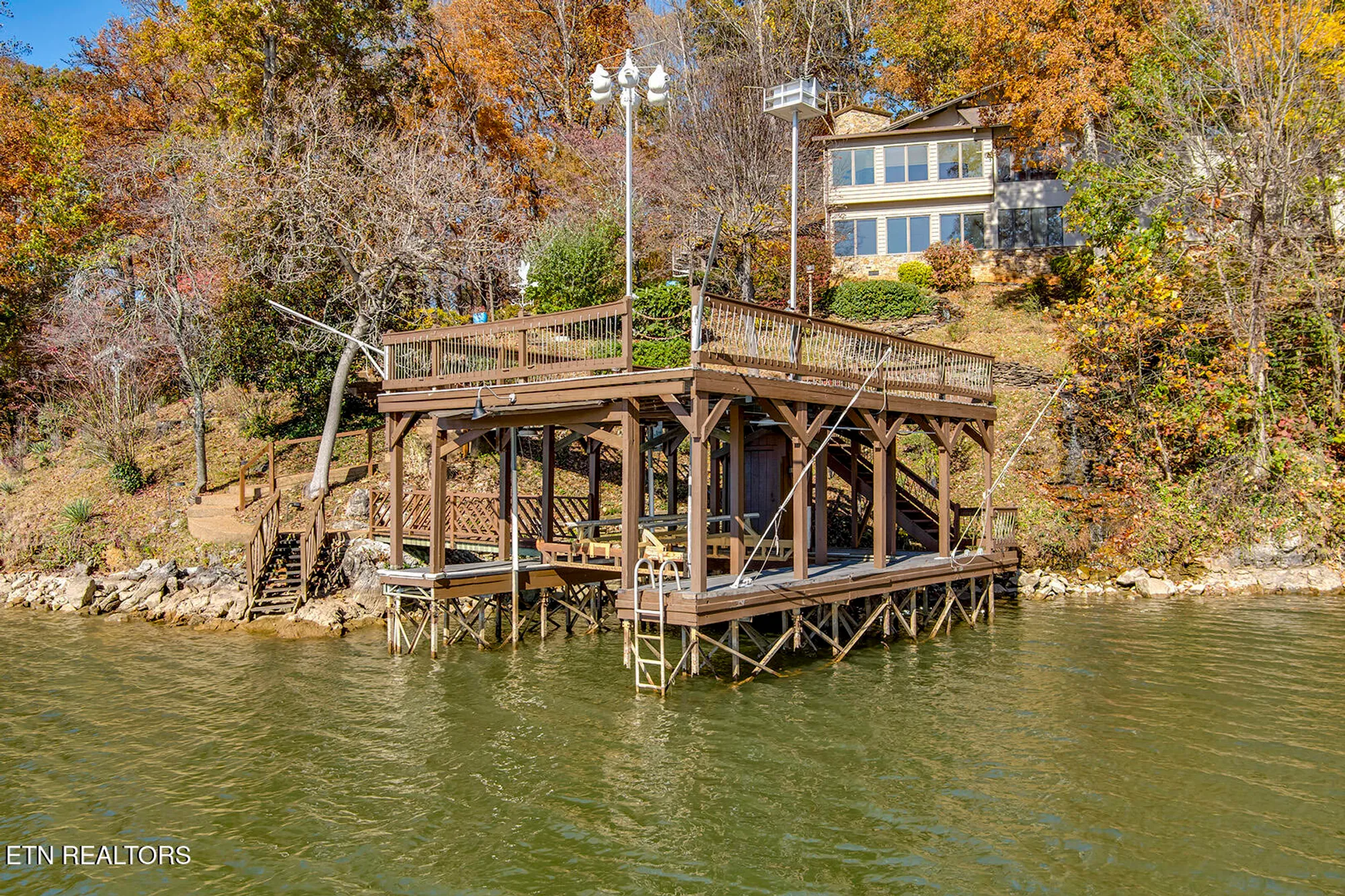 Property Slideshow image 53 of 64 | 122 tigitsi ln, Loudon, TN, 37774