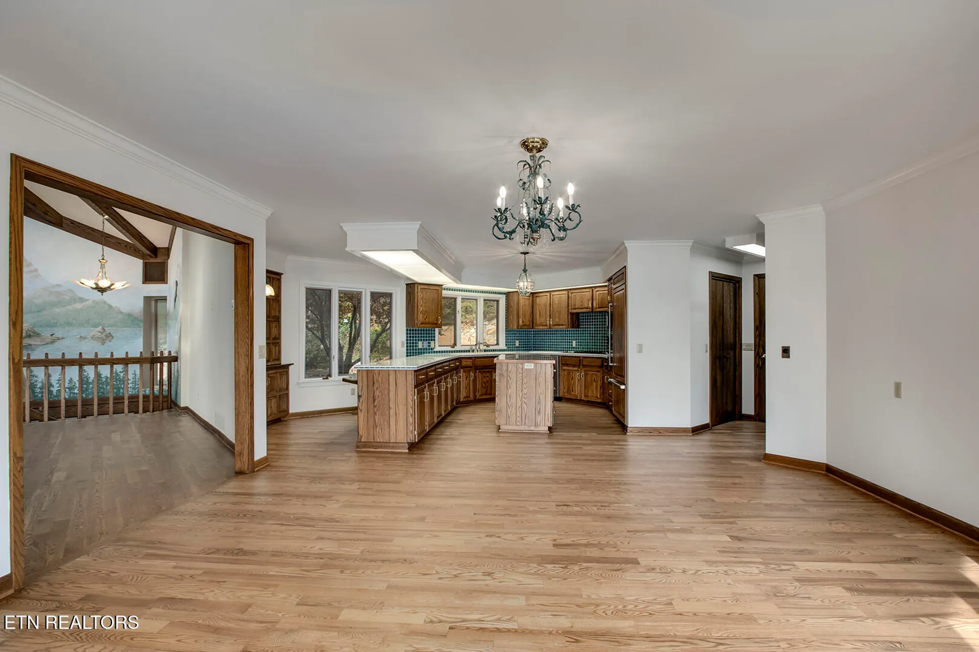 Property Slideshow image 9 of 64 | 122 tigitsi ln, Loudon, TN, 37774