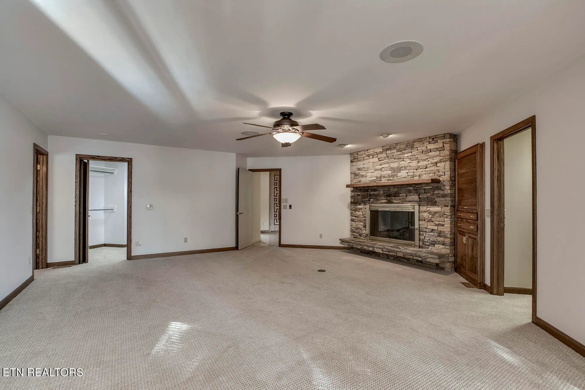 Property Slideshow image 20 of 64 | 122 tigitsi ln, Loudon, TN, 37774