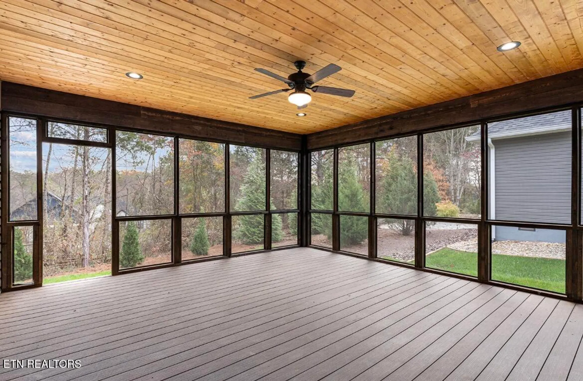 Property Slideshow image 38 of 39 | 154 elokwa way, Loudon, TN, 37774