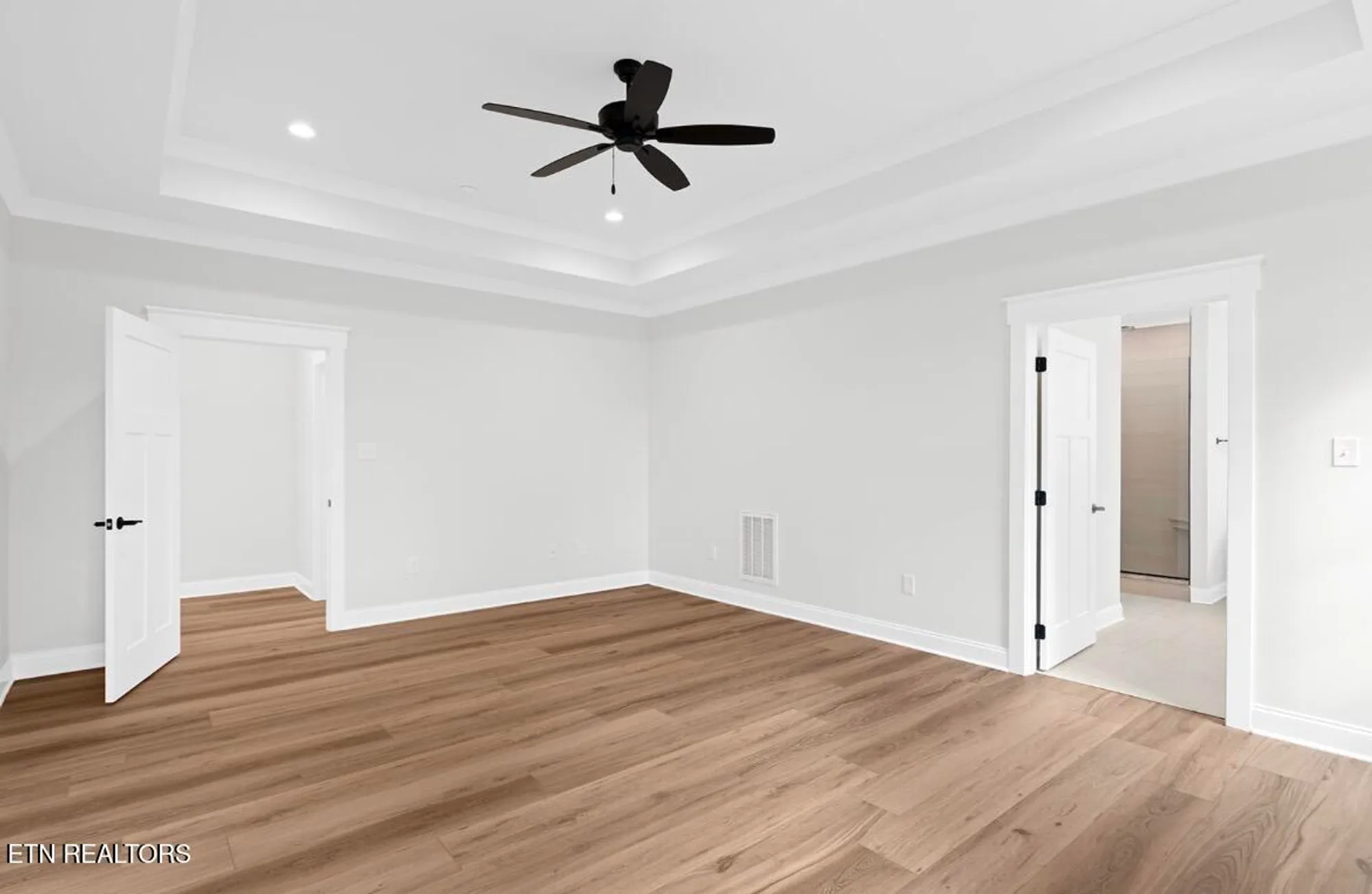 Property Slideshow image 17 of 39 | 154 elokwa way, Loudon, TN, 37774