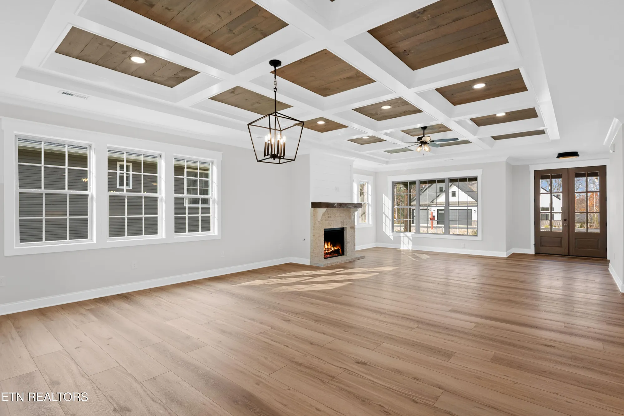 Property Slideshow image 10 of 39 | 154 elokwa way, Loudon, TN, 37774