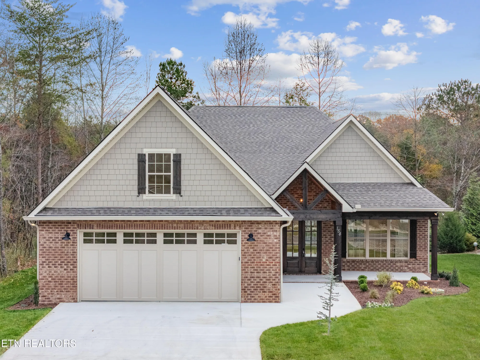Property Slideshow image 1 of 39 | 154 elokwa way, Loudon, TN, 37774