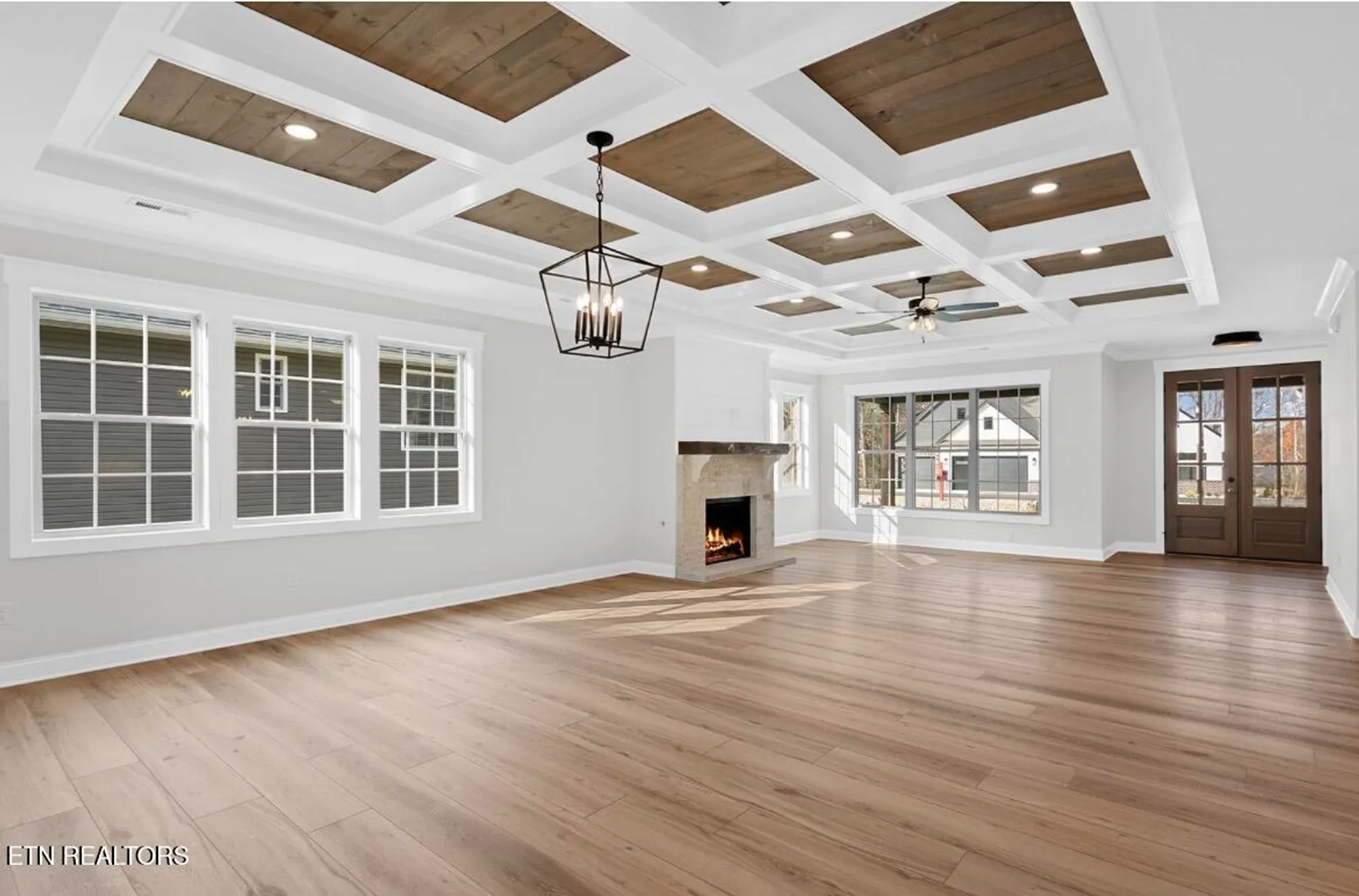 Property Slideshow image 13 of 39 | 154 elokwa way, Loudon, TN, 37774