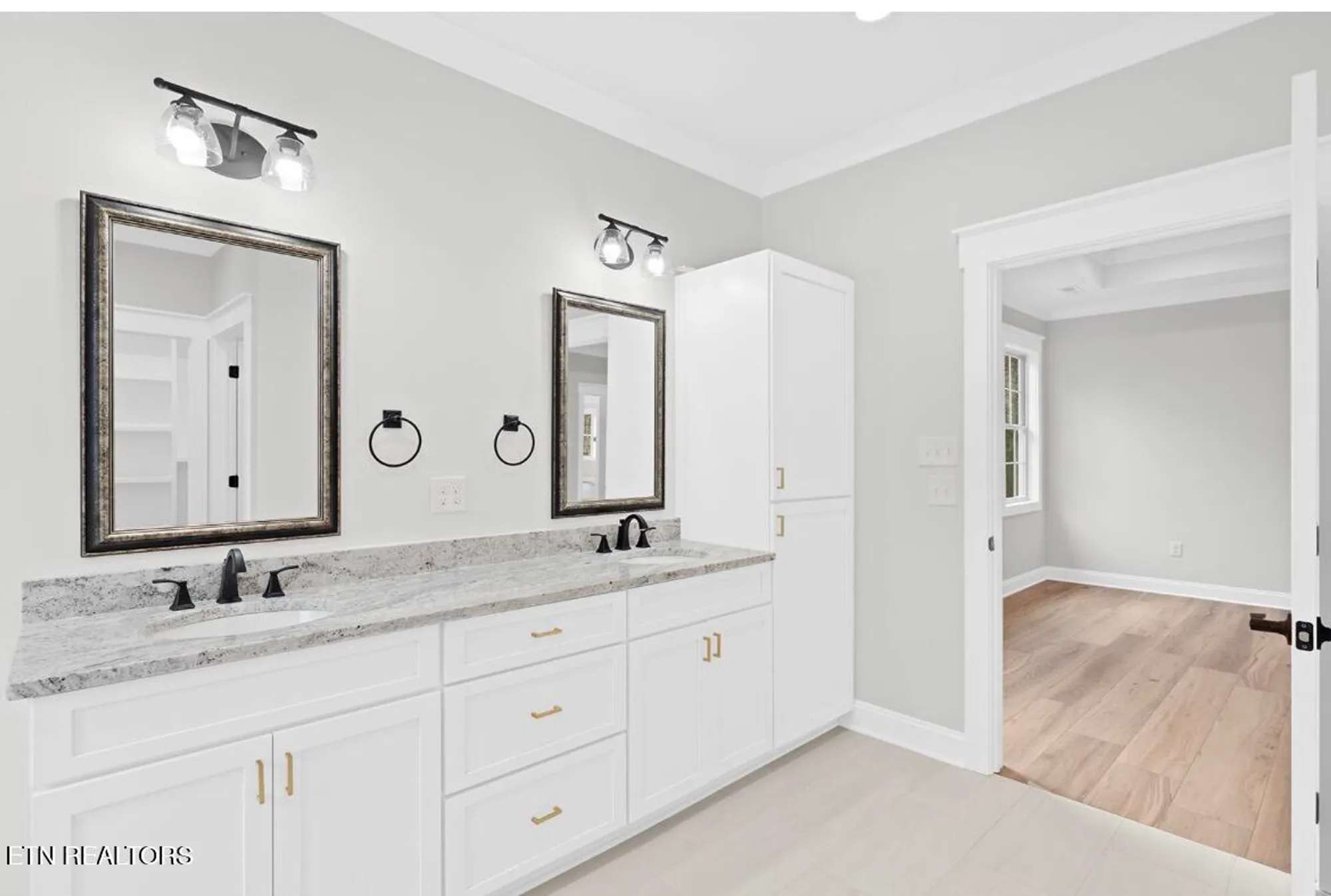 Property Slideshow image 19 of 39 | 154 elokwa way, Loudon, TN, 37774