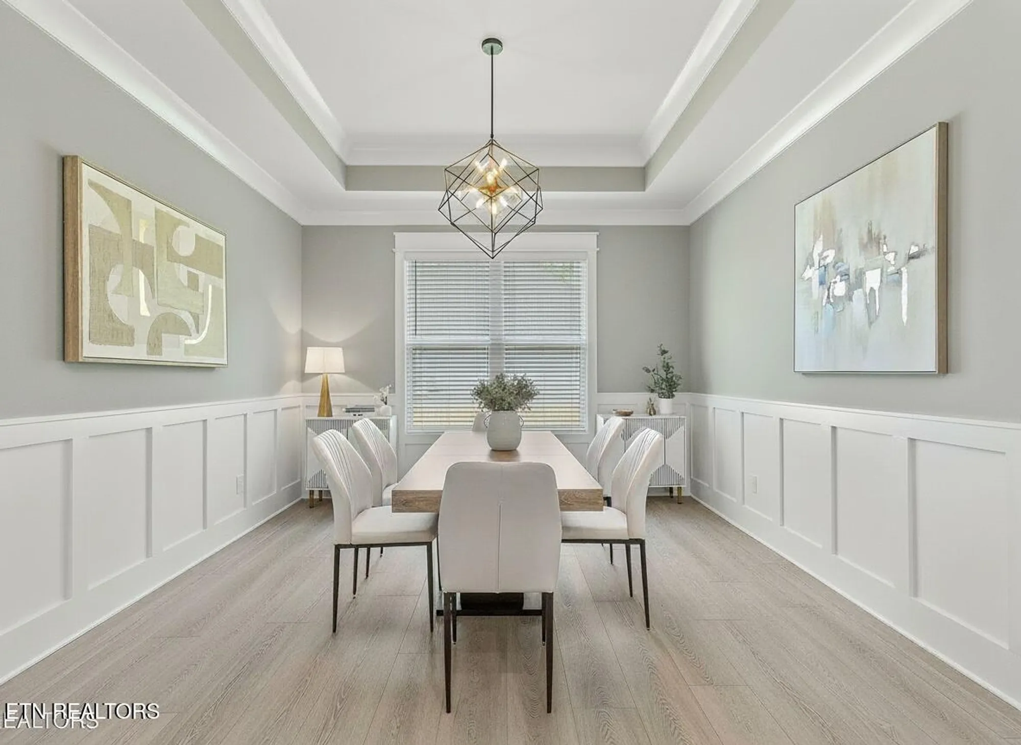 Property Slideshow image 13 of 51 | 404 elokwa pl, Loudon, TN, 37774