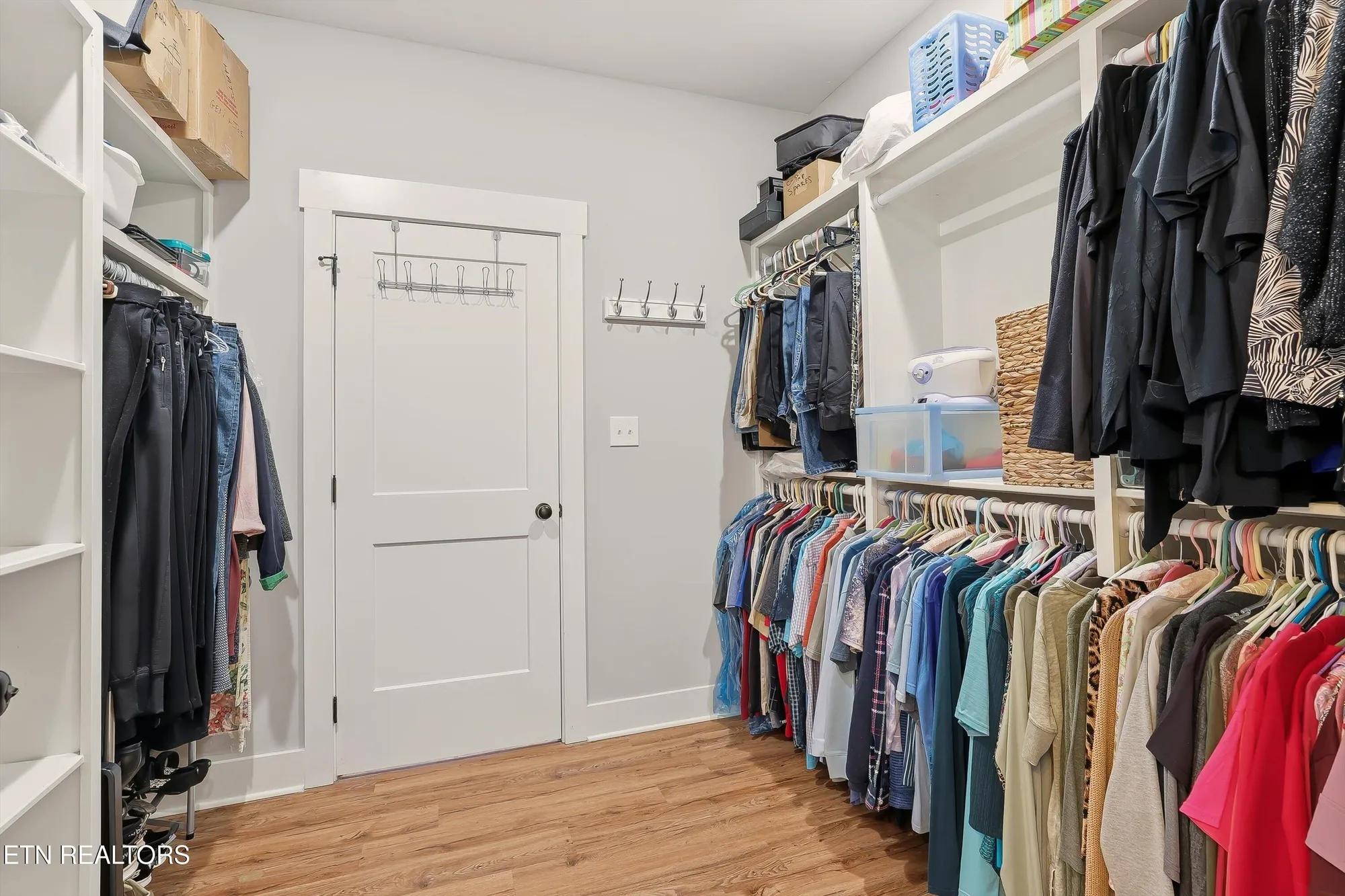 Property Slideshow image 19 of 31 | 112 utsesti way, Loudon, TN, 37774