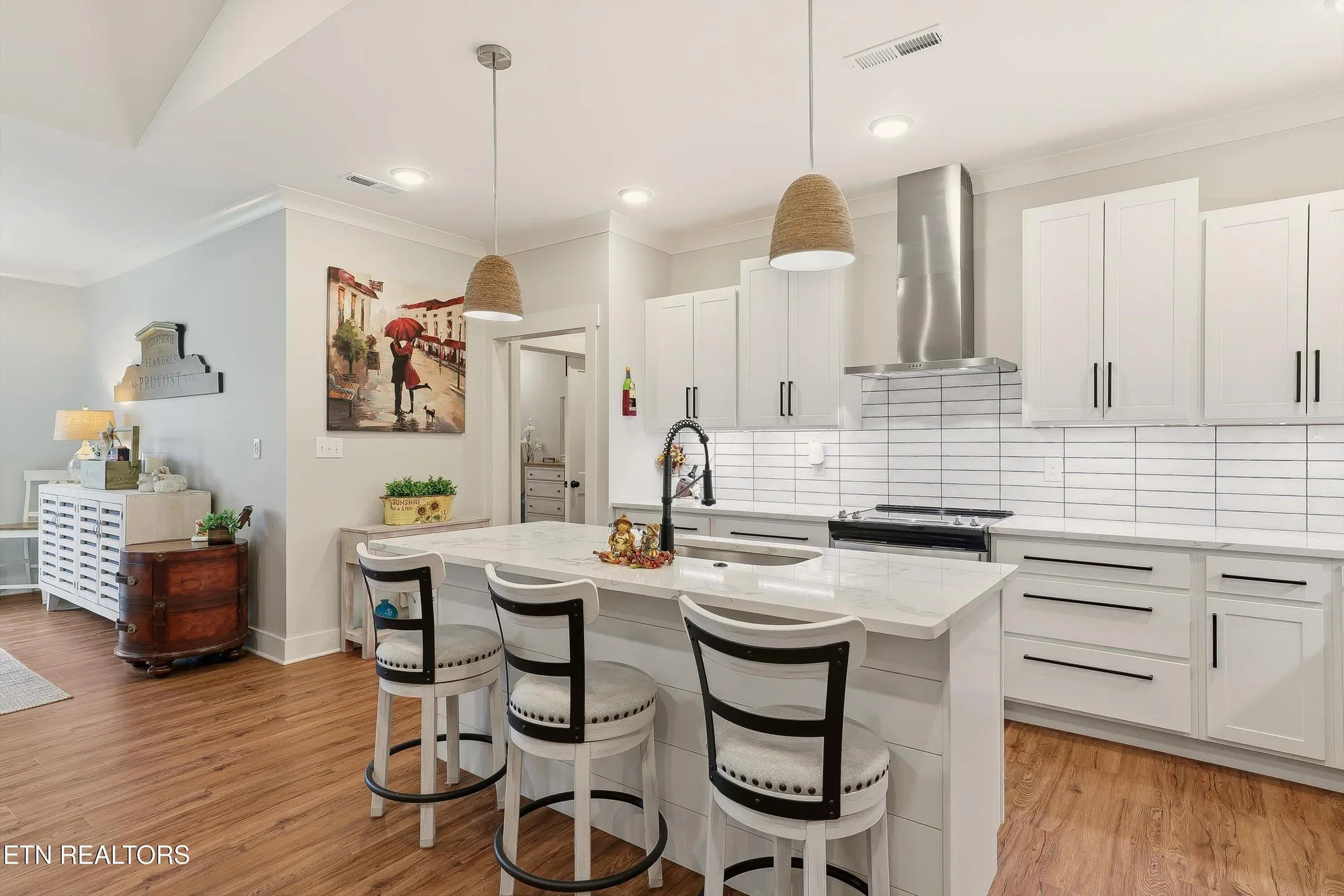 Property Slideshow image 8 of 31 | 112 utsesti way, Loudon, TN, 37774