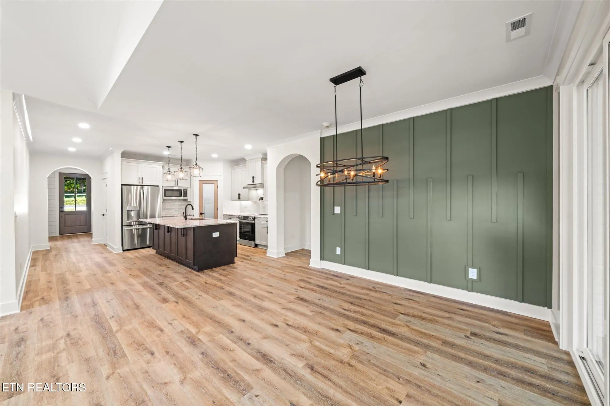 Property Slideshow image 10 of 27 | 102 oostagala dr, Loudon, TN, 37774