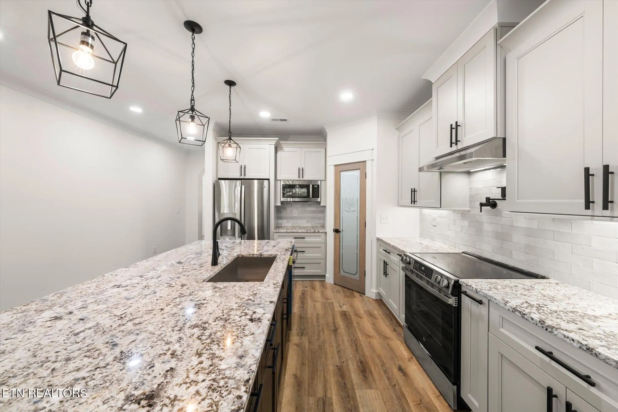 Property Slideshow image 12 of 27 | 102 oostagala dr, Loudon, TN, 37774