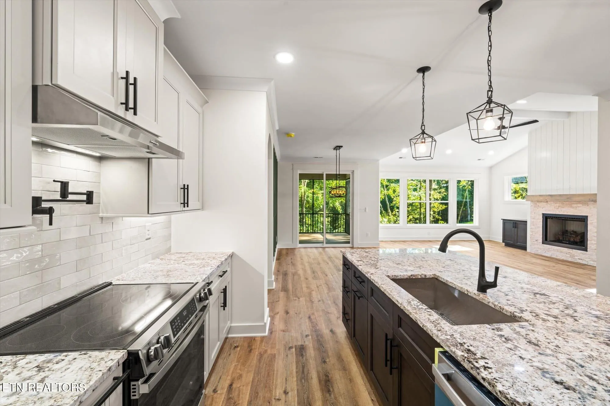 Property Slideshow image 14 of 27 | 102 oostagala dr, Loudon, TN, 37774