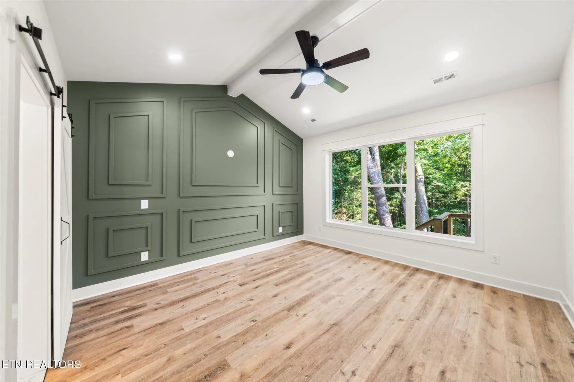 Property Slideshow image 15 of 27 | 102 oostagala dr, Loudon, TN, 37774