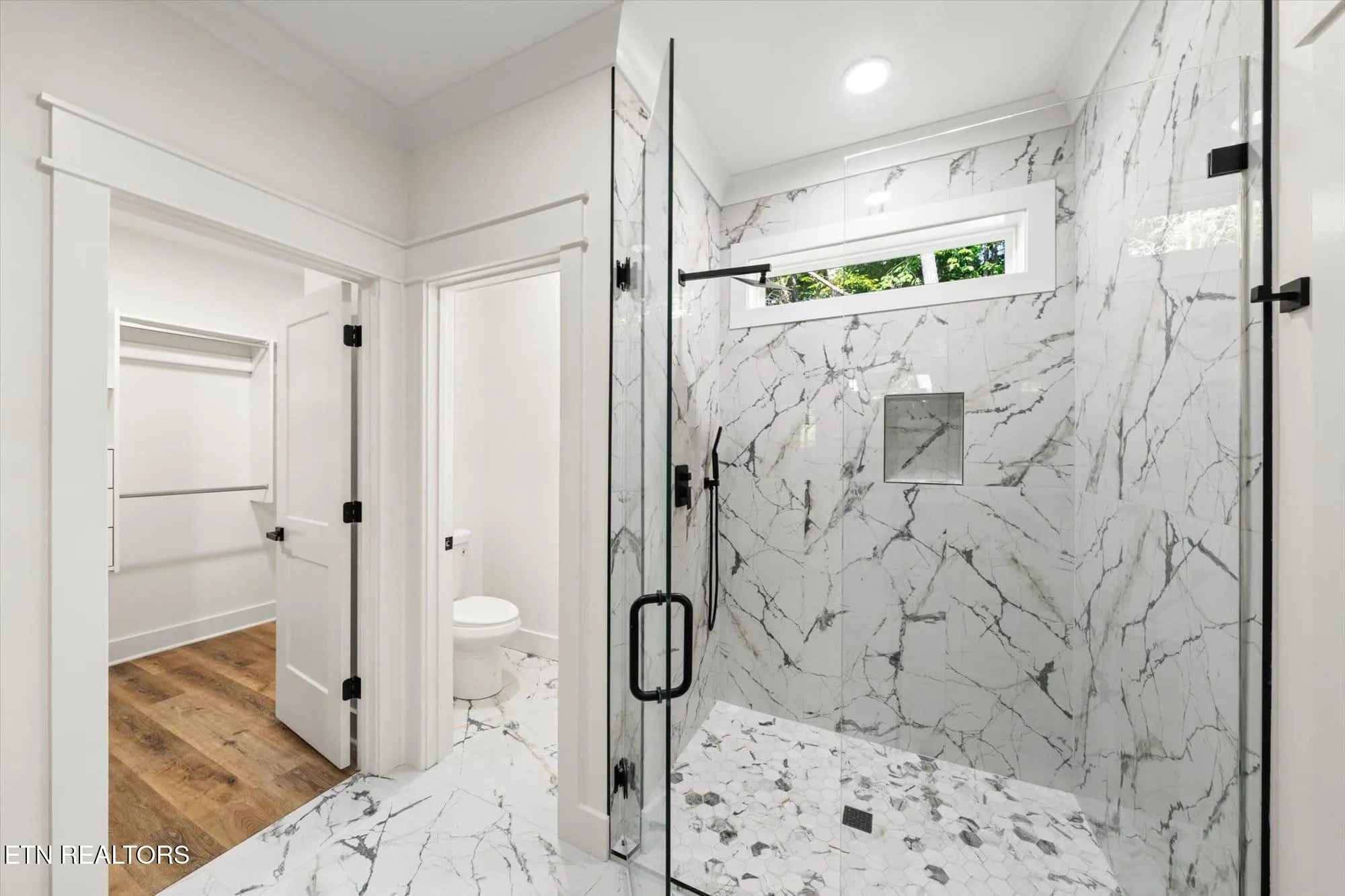 Property Slideshow image 18 of 27 | 102 oostagala dr, Loudon, TN, 37774